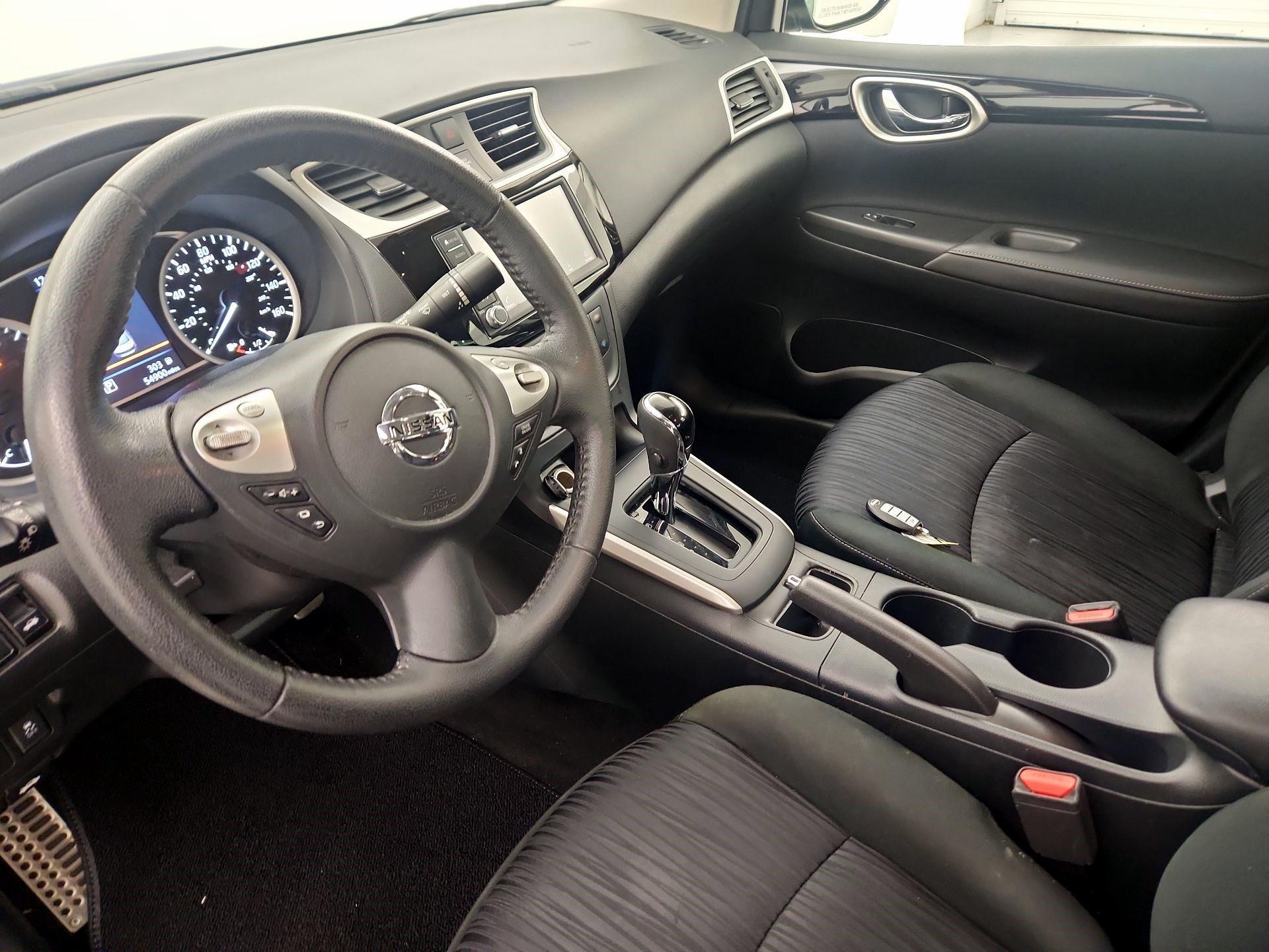 Thumbnail: 2019 Nissan Sentra - 11