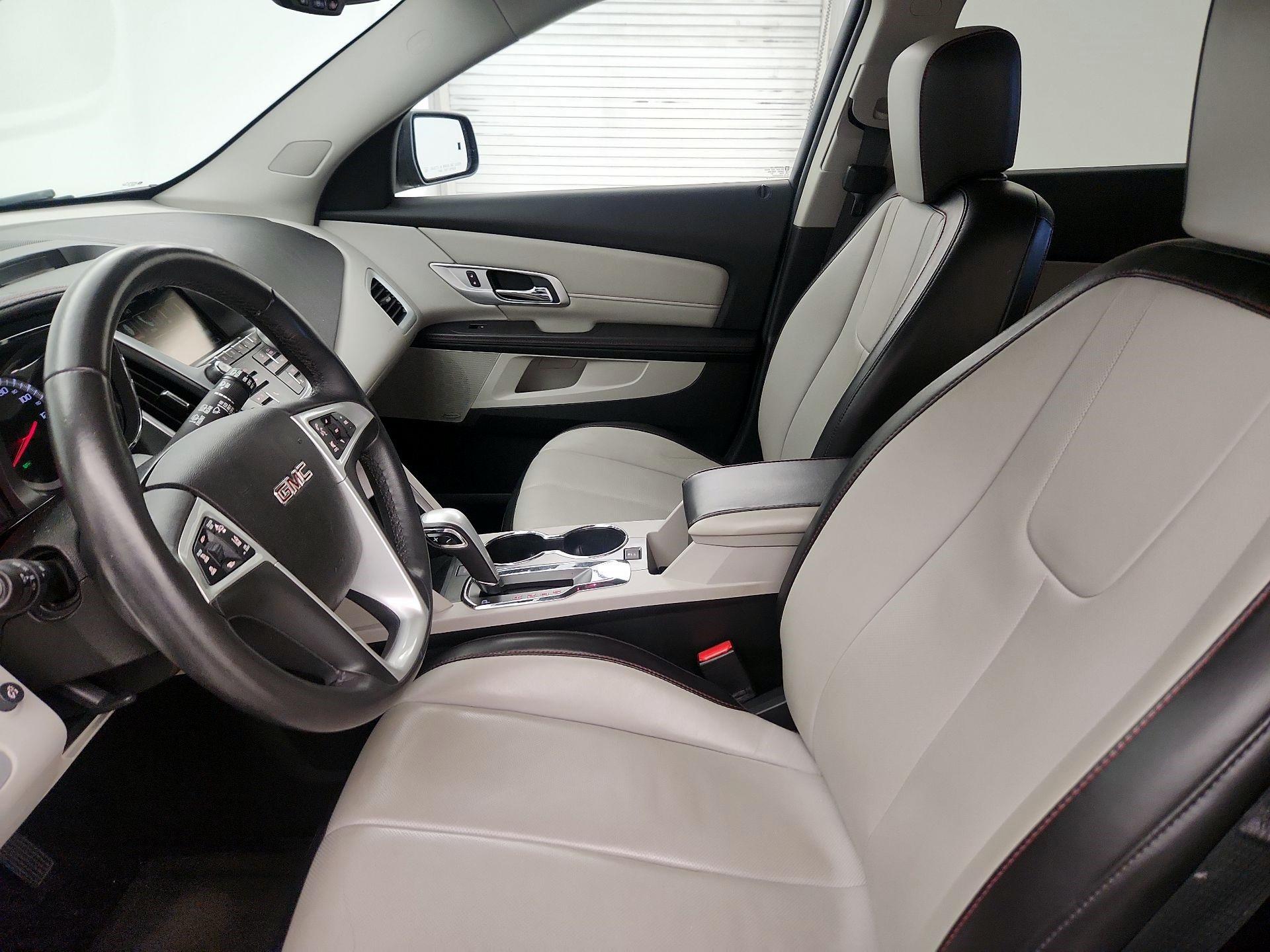 Thumbnail: 2015 GMC Terrain - 11