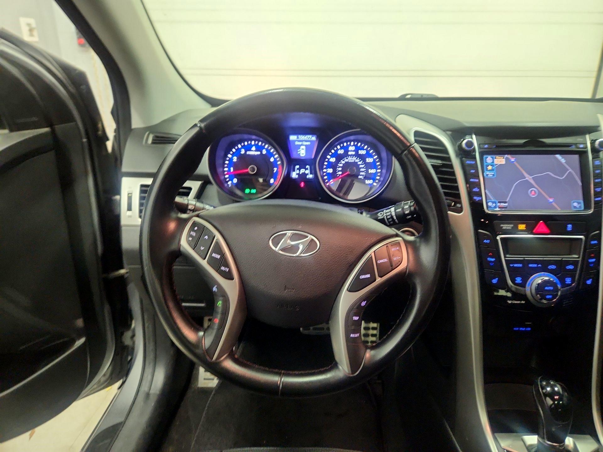 Thumbnail: 2015 Hyundai Elantra - 10