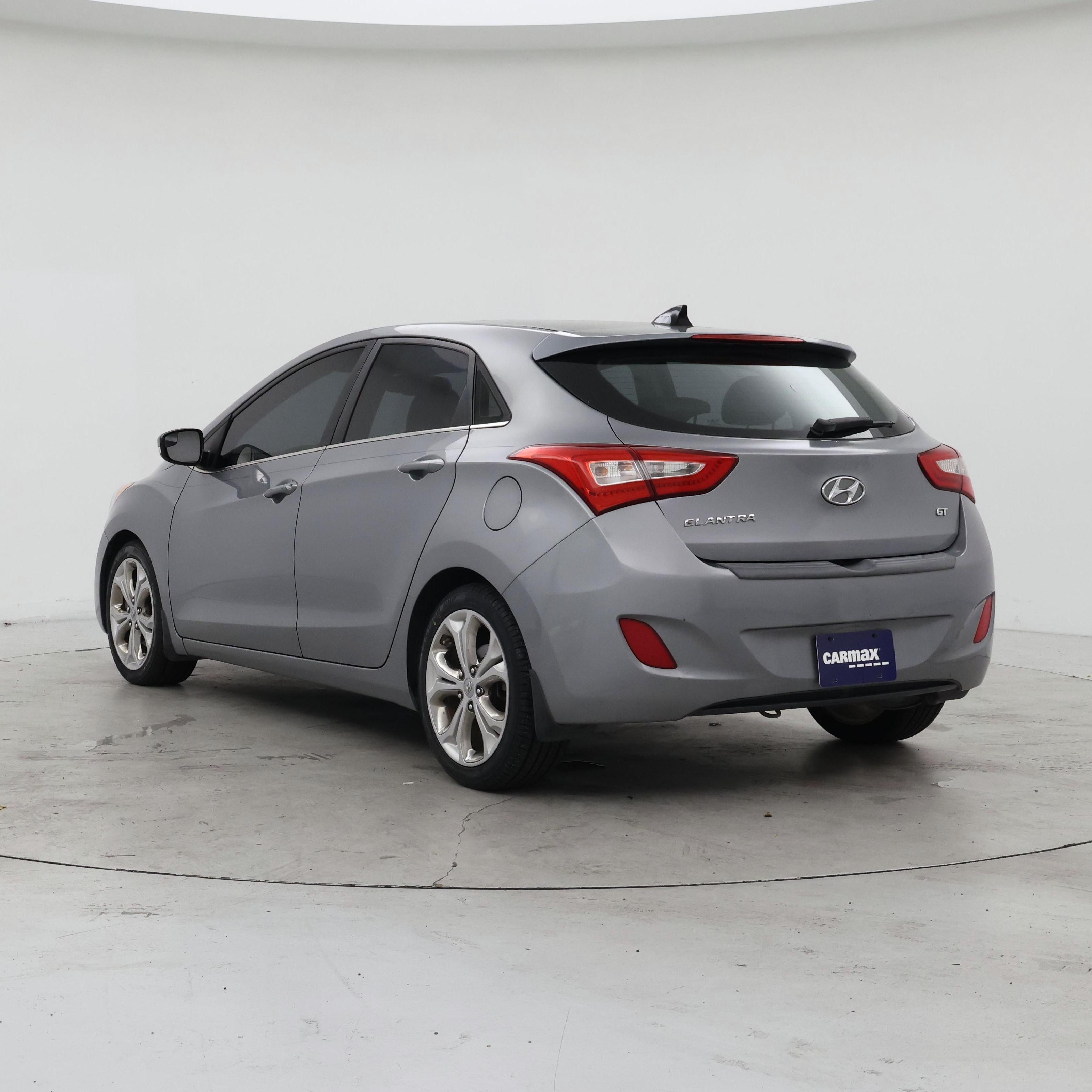 Thumbnail: 2015 Hyundai Elantra - 2