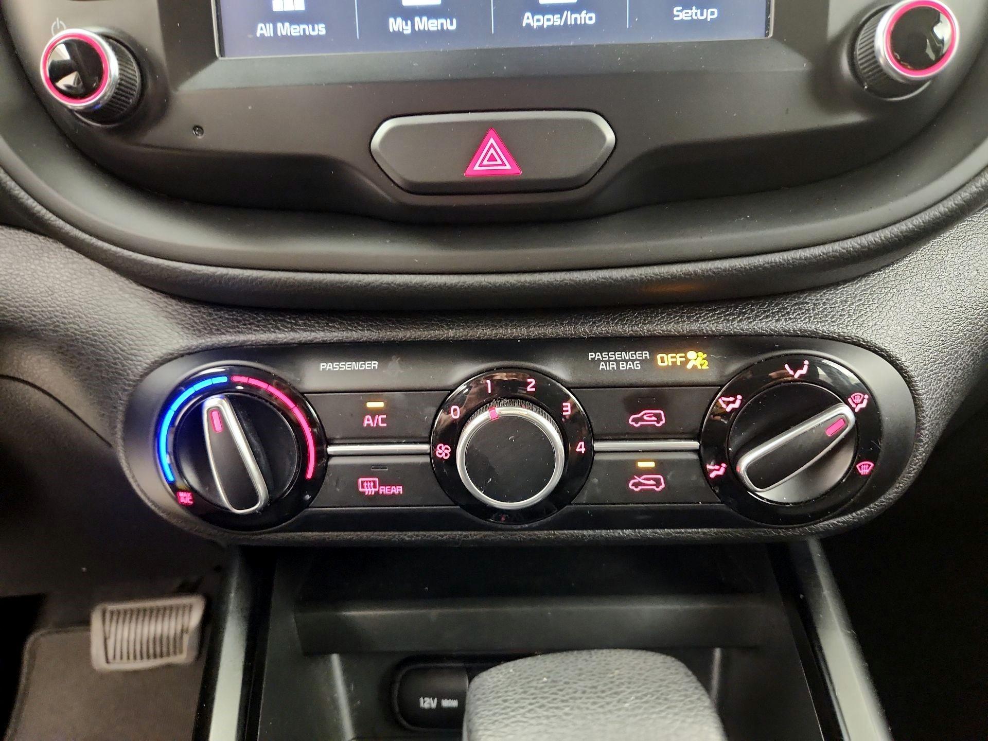 Thumbnail: 2020 Kia Soul - 16