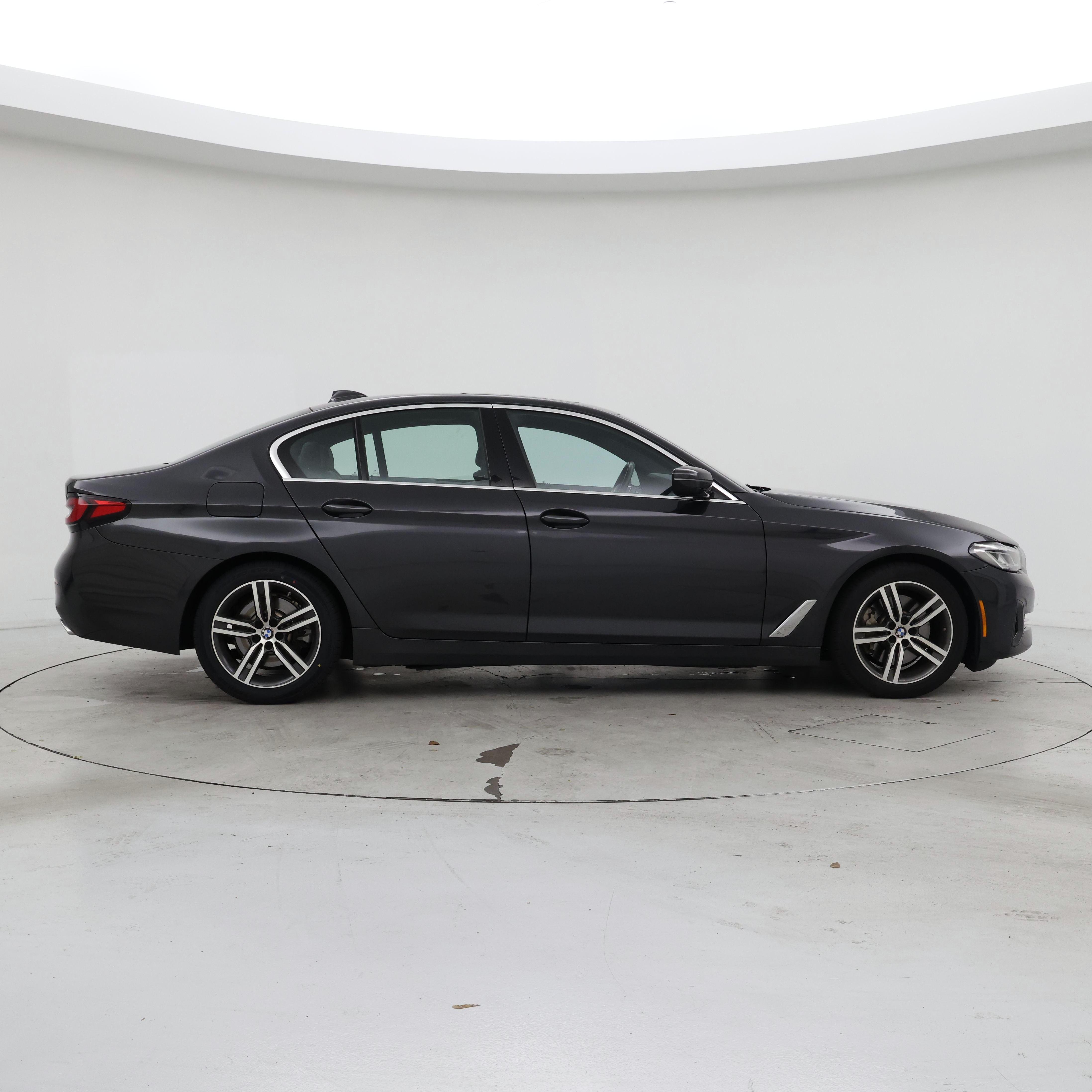 Thumbnail: 2021 BMW 5 Series - 7