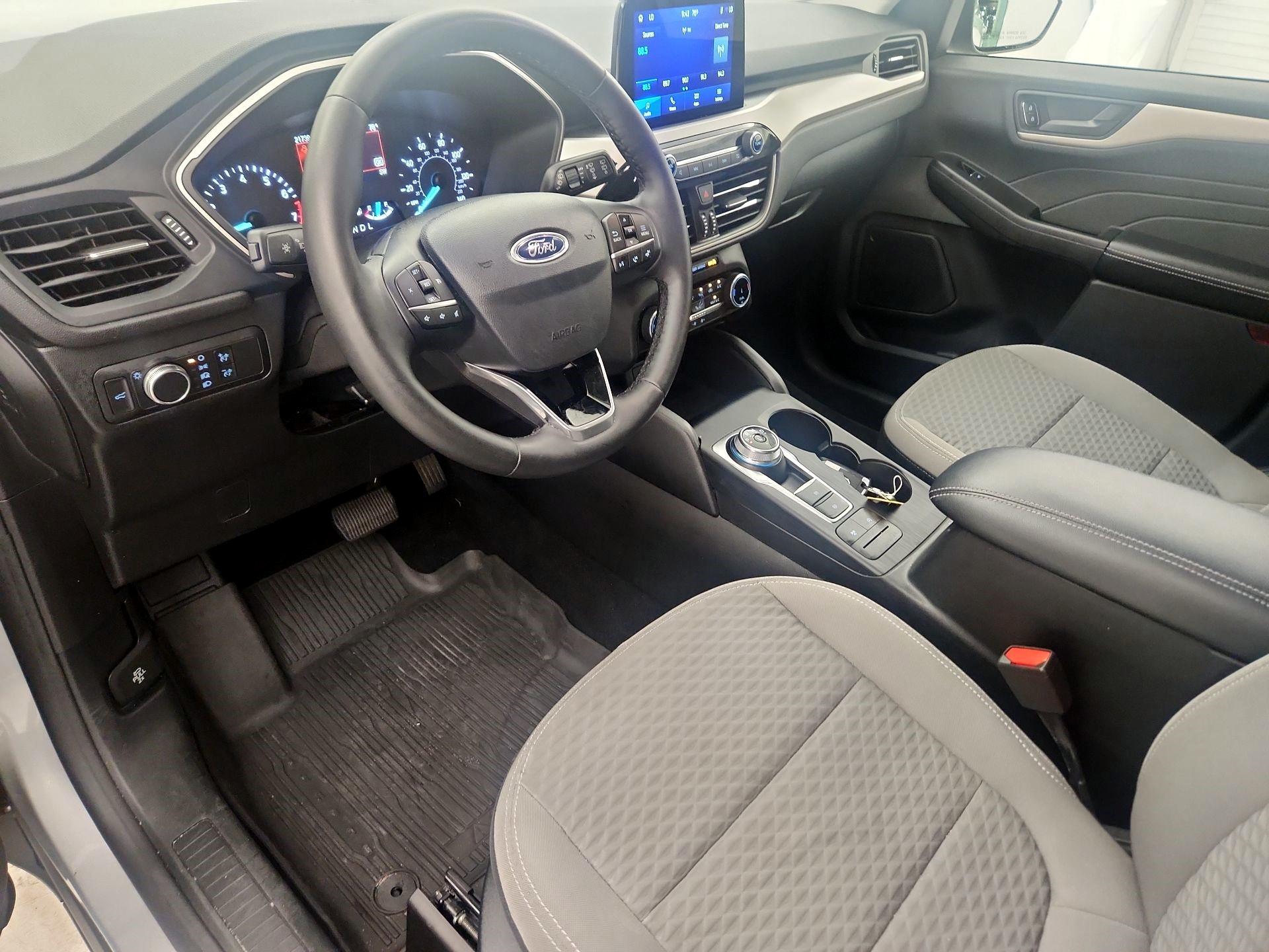 Thumbnail: 2022 Ford Escape - 11