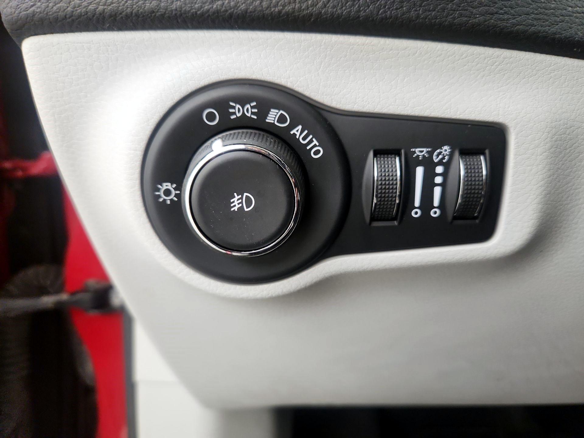 Thumbnail: 2019 Jeep Compass - 13