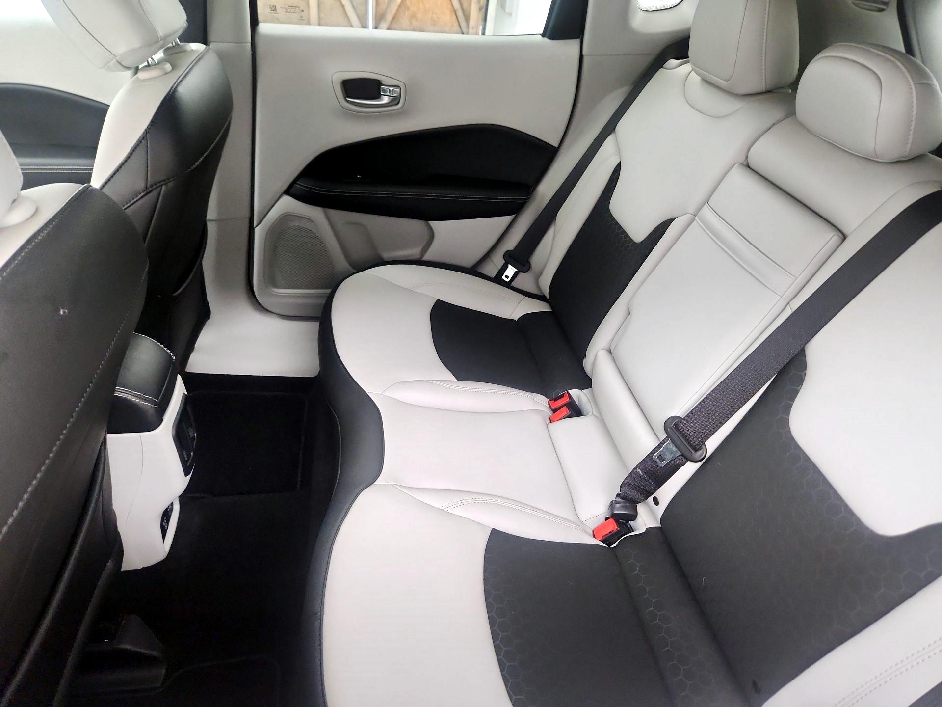 Thumbnail: 2019 Jeep Compass - 20