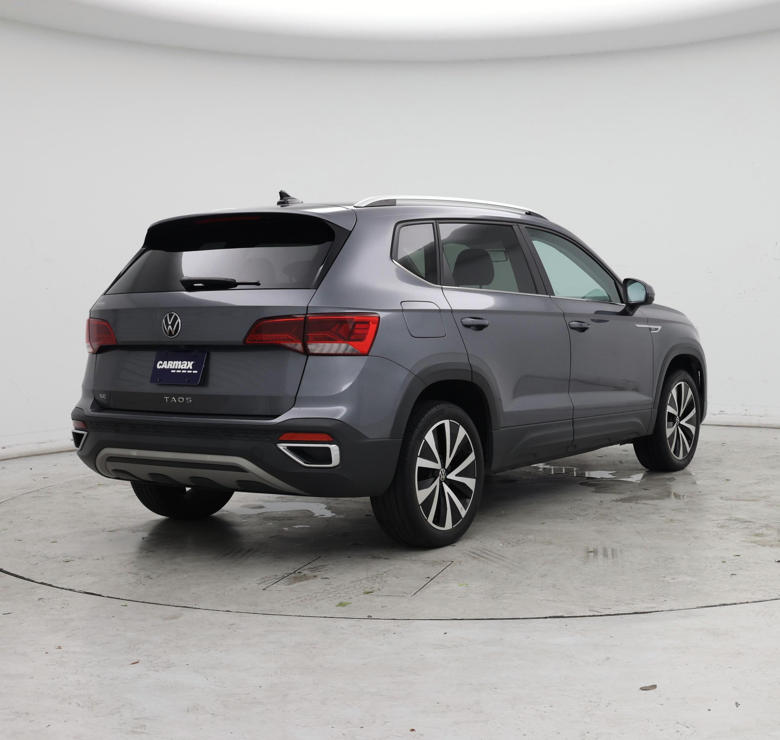 Thumbnail: 2022 Volkswagen Taos - 8
