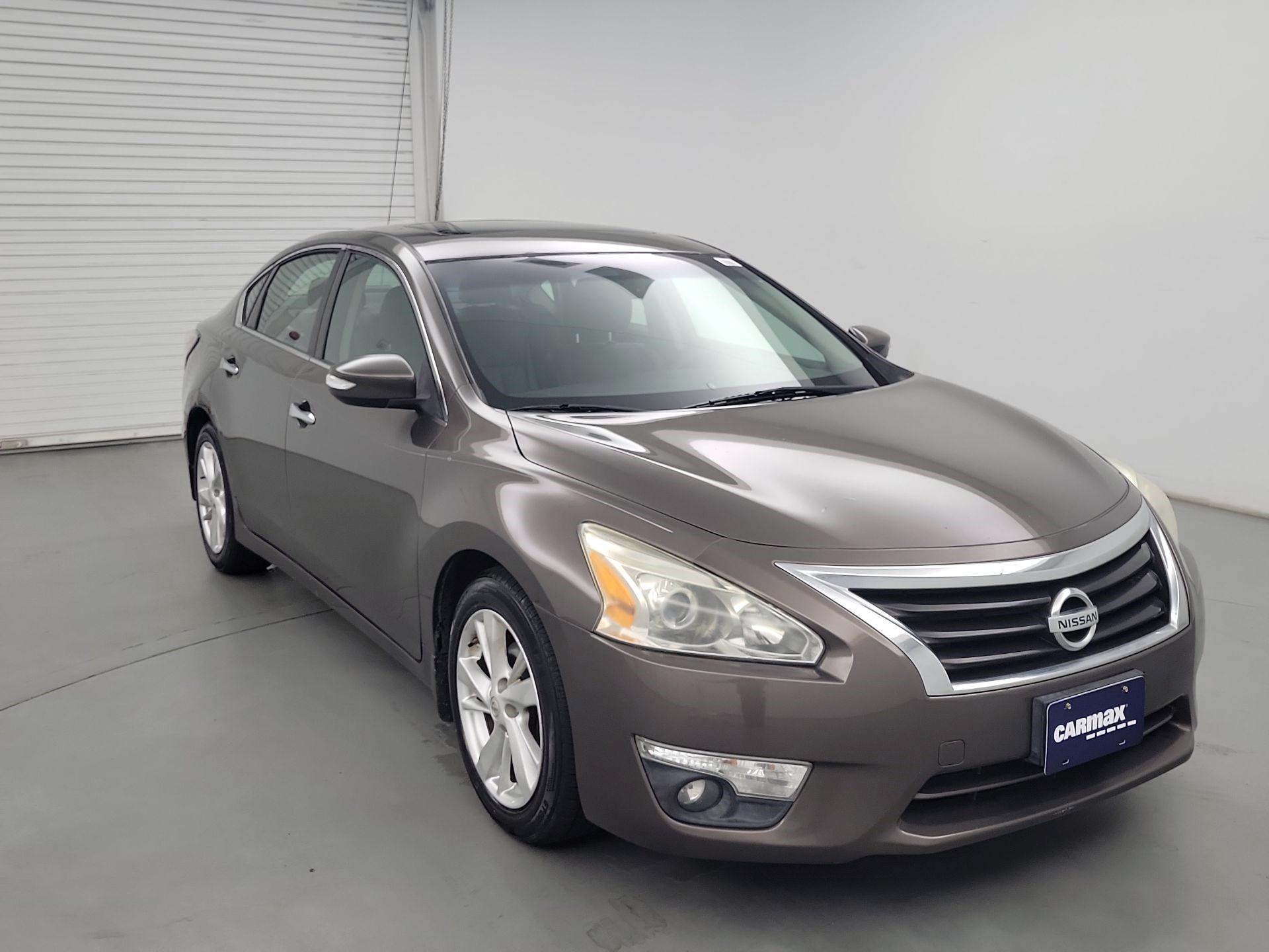 Thumbnail: 2015 Nissan Altima - 1