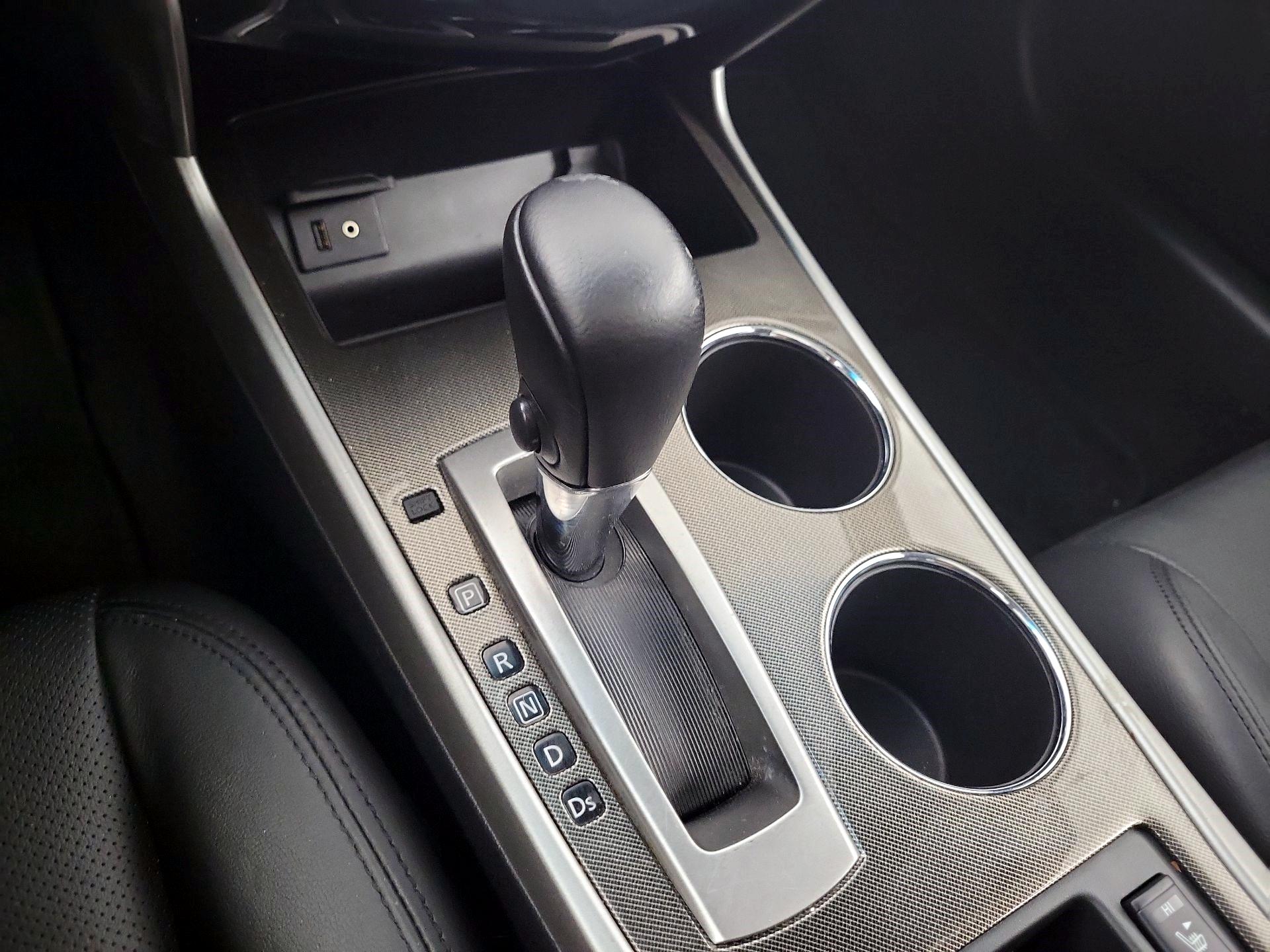 Thumbnail: 2015 Nissan Altima - 16