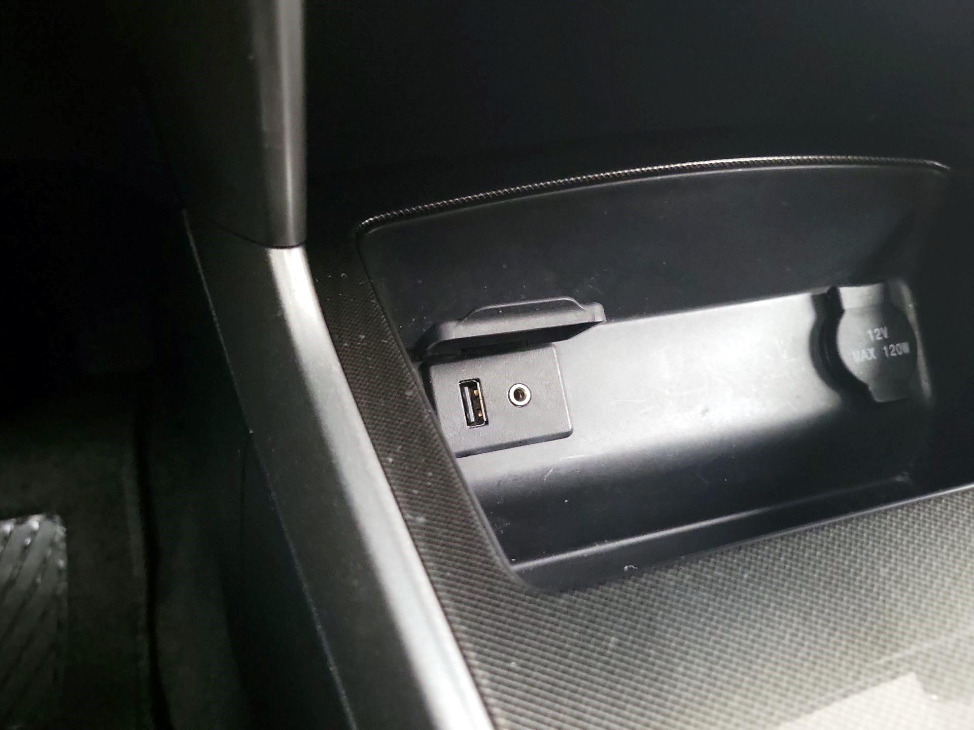Thumbnail: 2015 Nissan Altima - 17