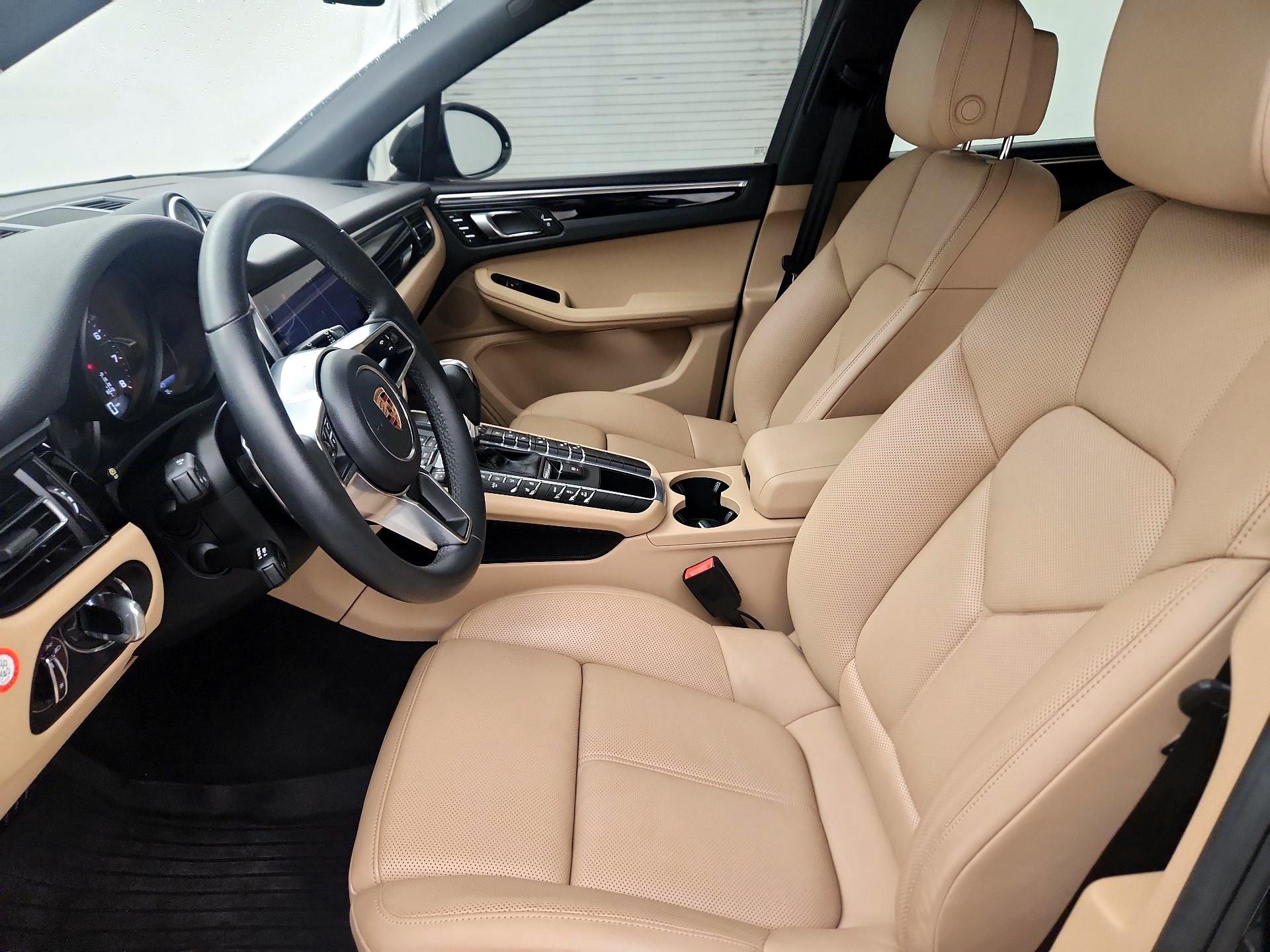 Thumbnail: 2019 Porsche Macan - 11