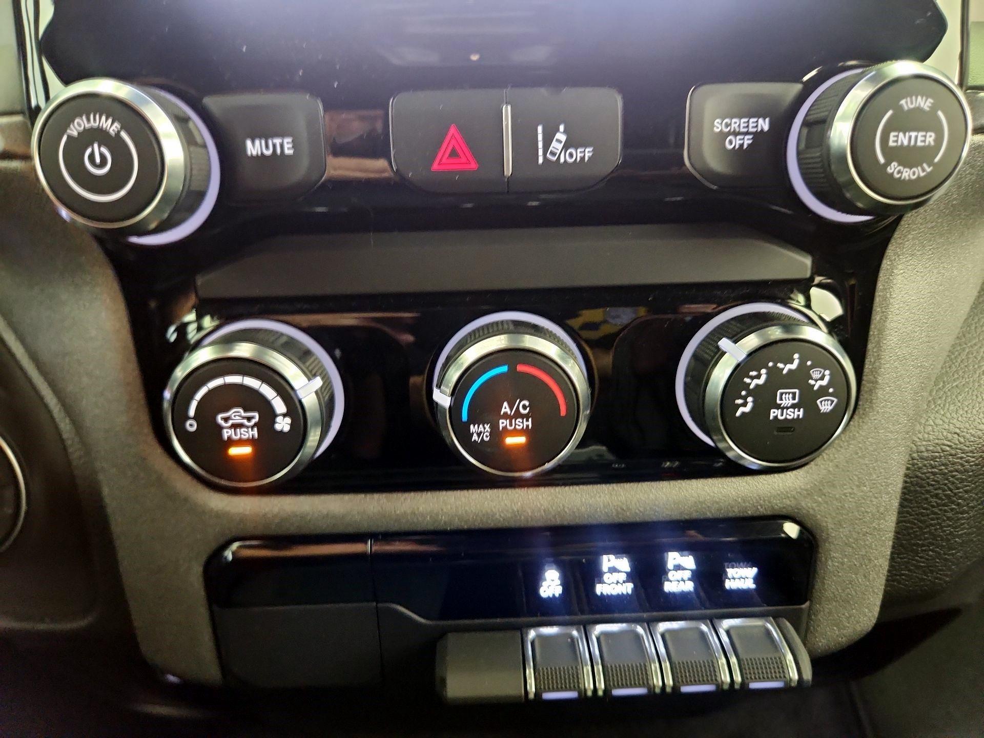 Thumbnail: 2025 RAM 1500 - 16