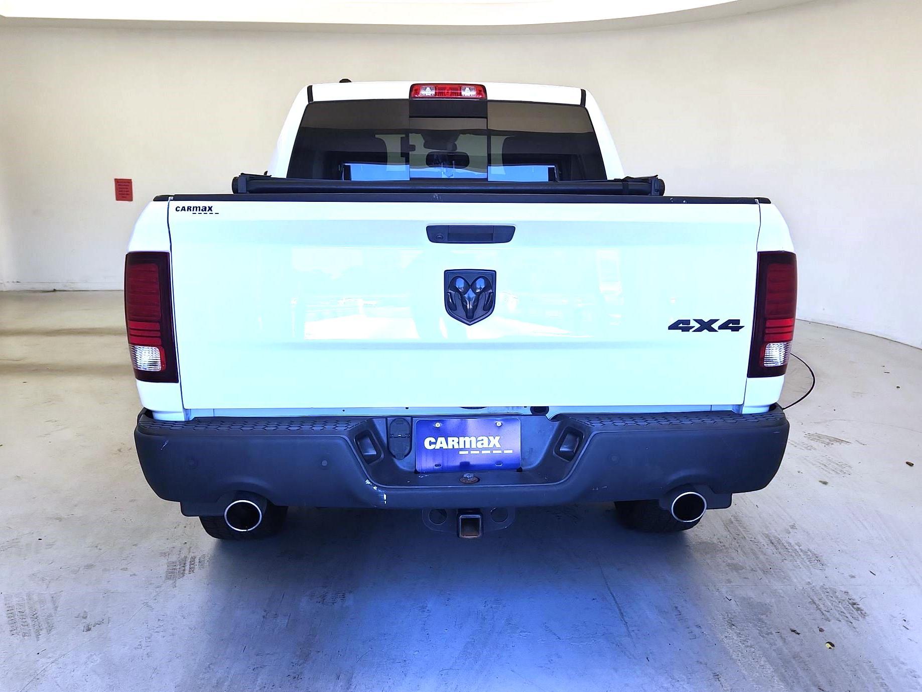 Thumbnail: 2019 RAM 1500 Classic - 6