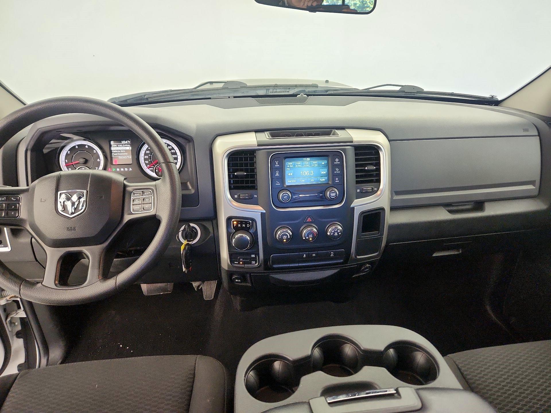 Thumbnail: 2019 RAM 1500 Classic - 8