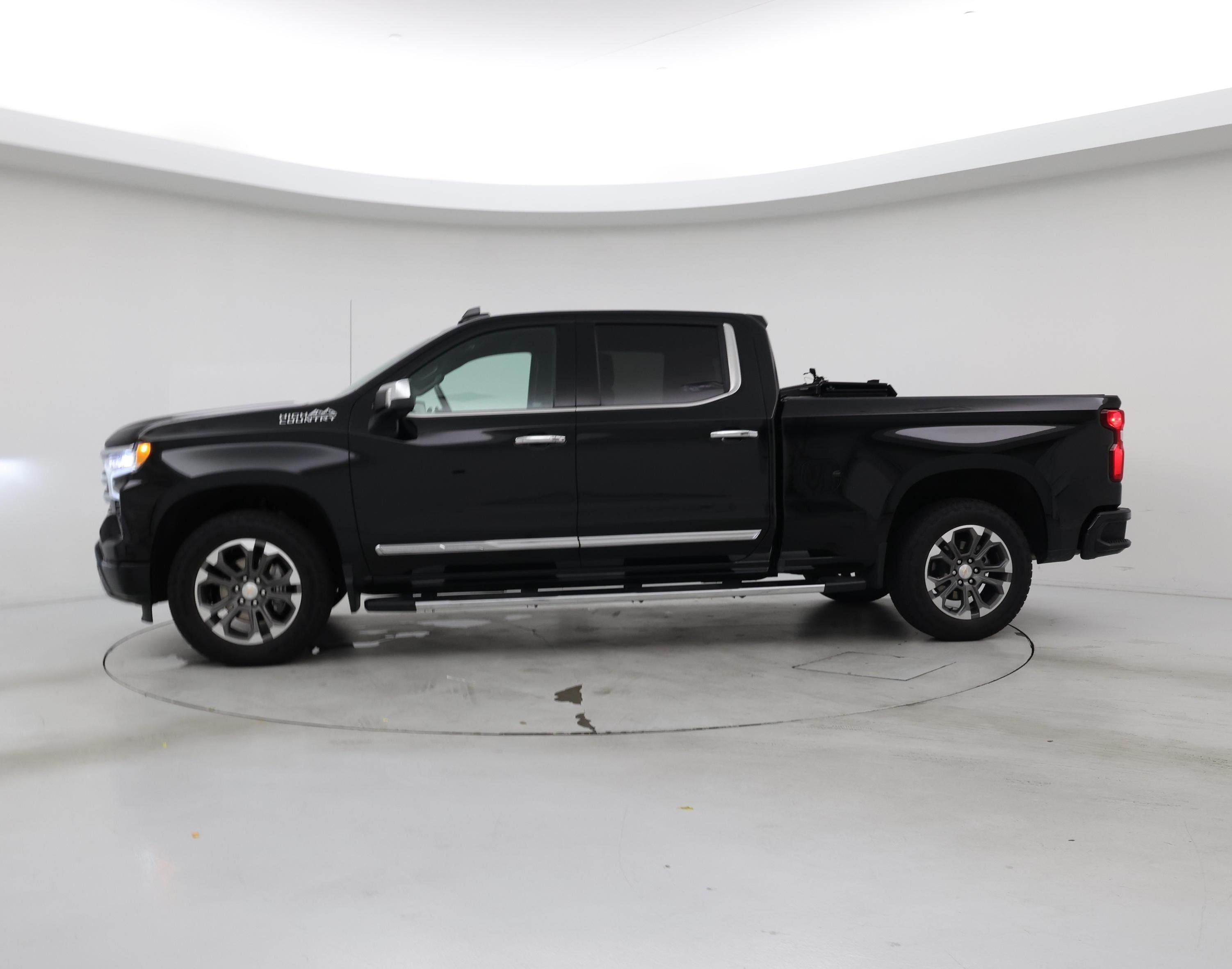 Thumbnail: 2024 Chevrolet Silverado 1500 - 3