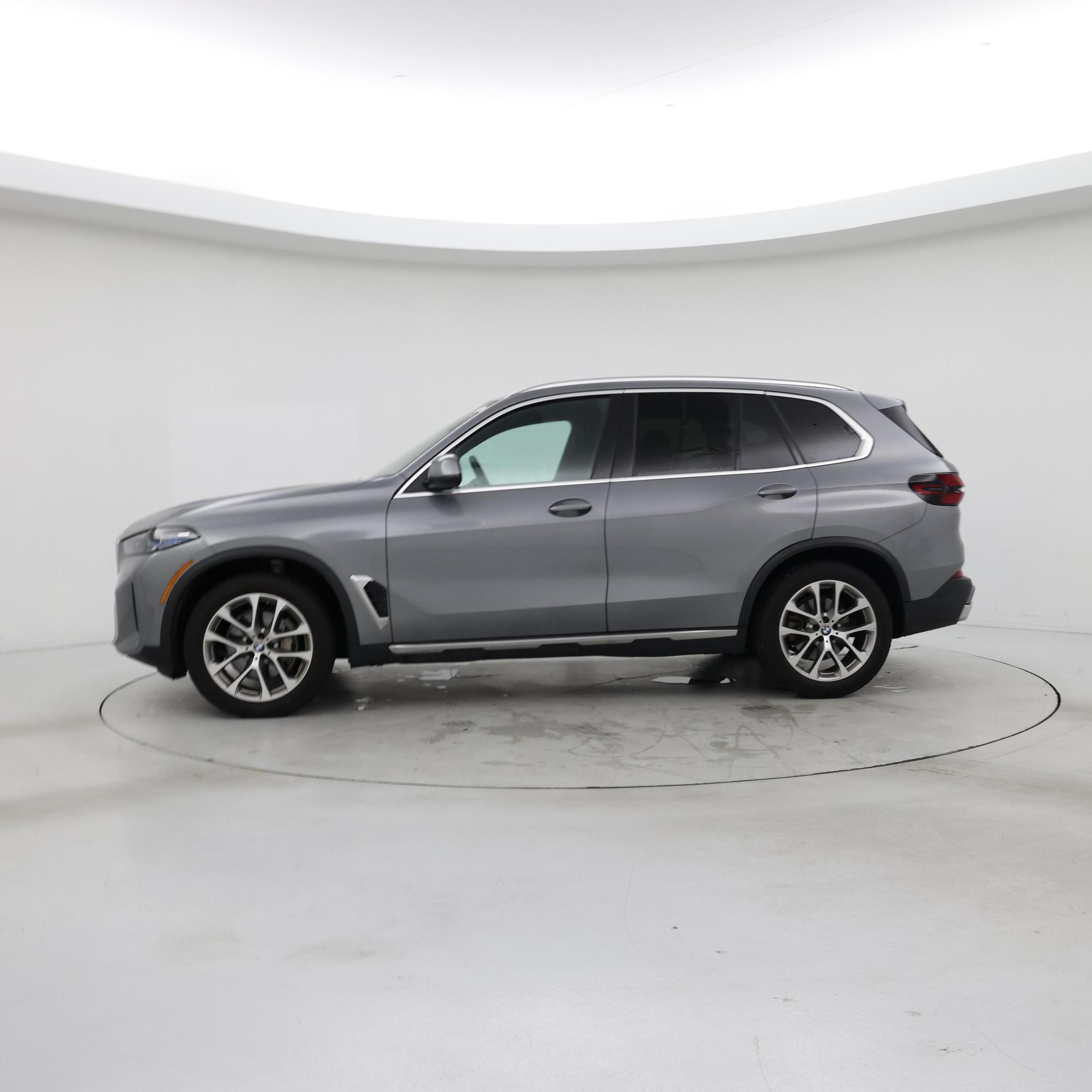 Thumbnail: 2024 BMW X5 - 3