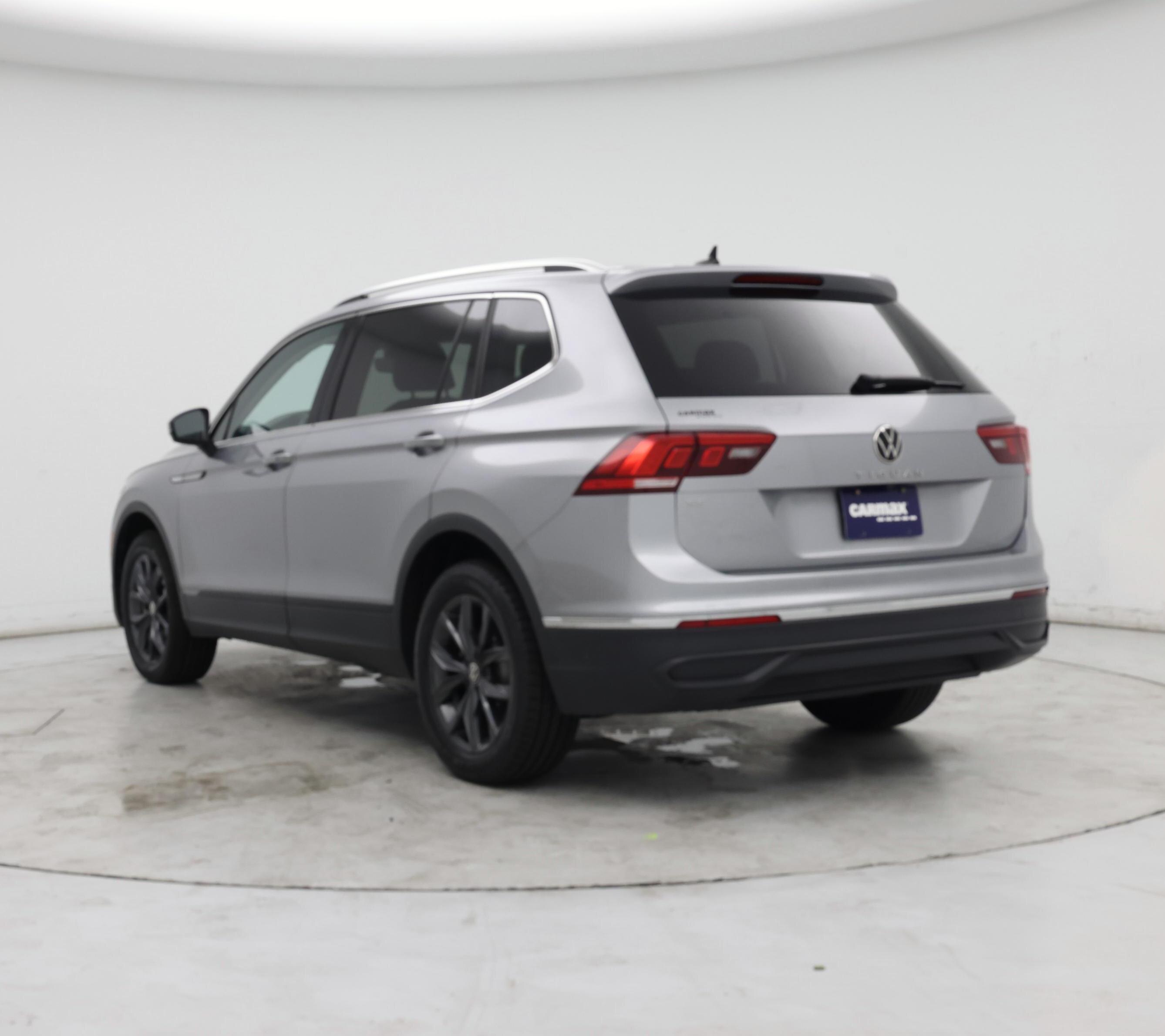 Thumbnail: 2022 Volkswagen Tiguan - 2