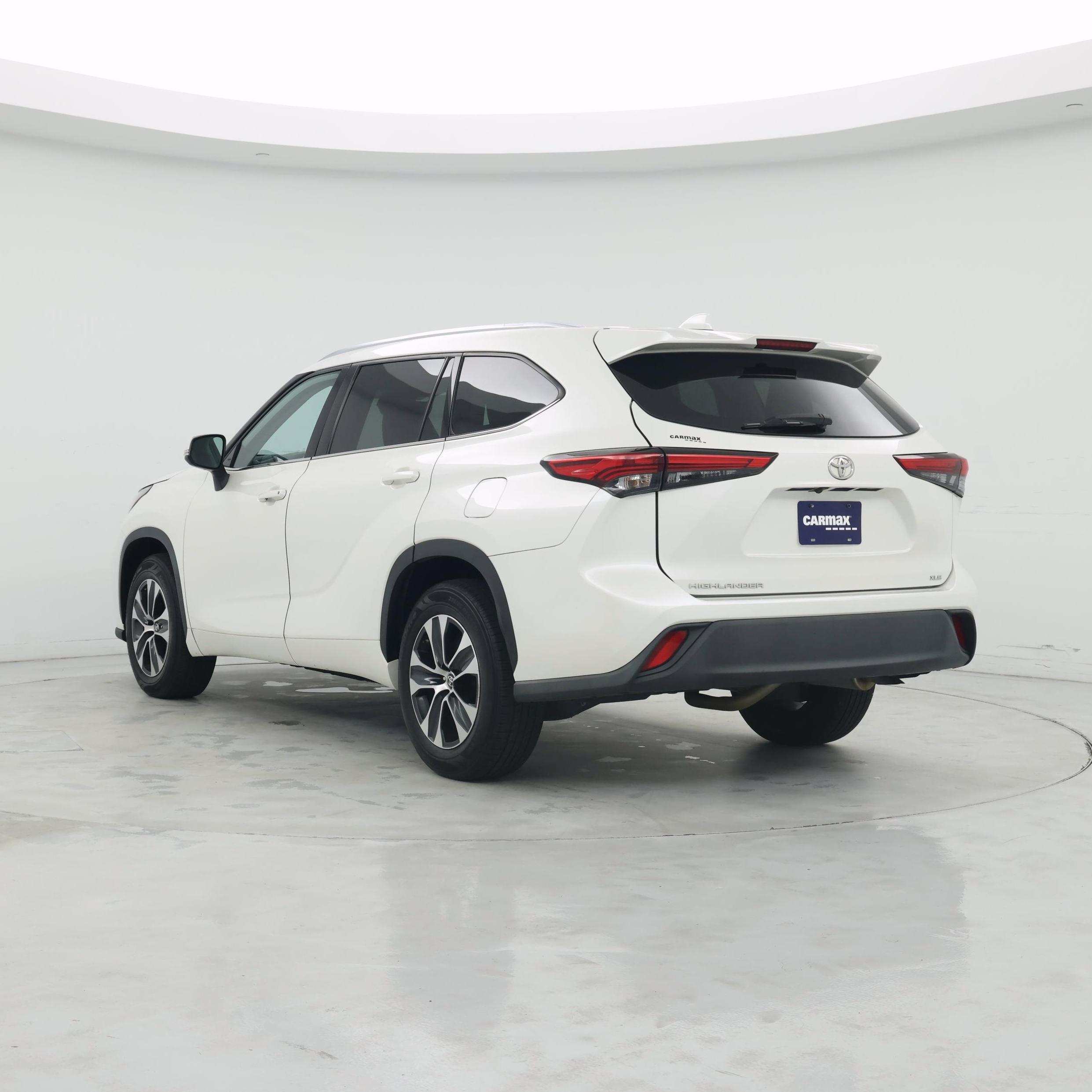 Thumbnail: 2020 Toyota Highlander - 2
