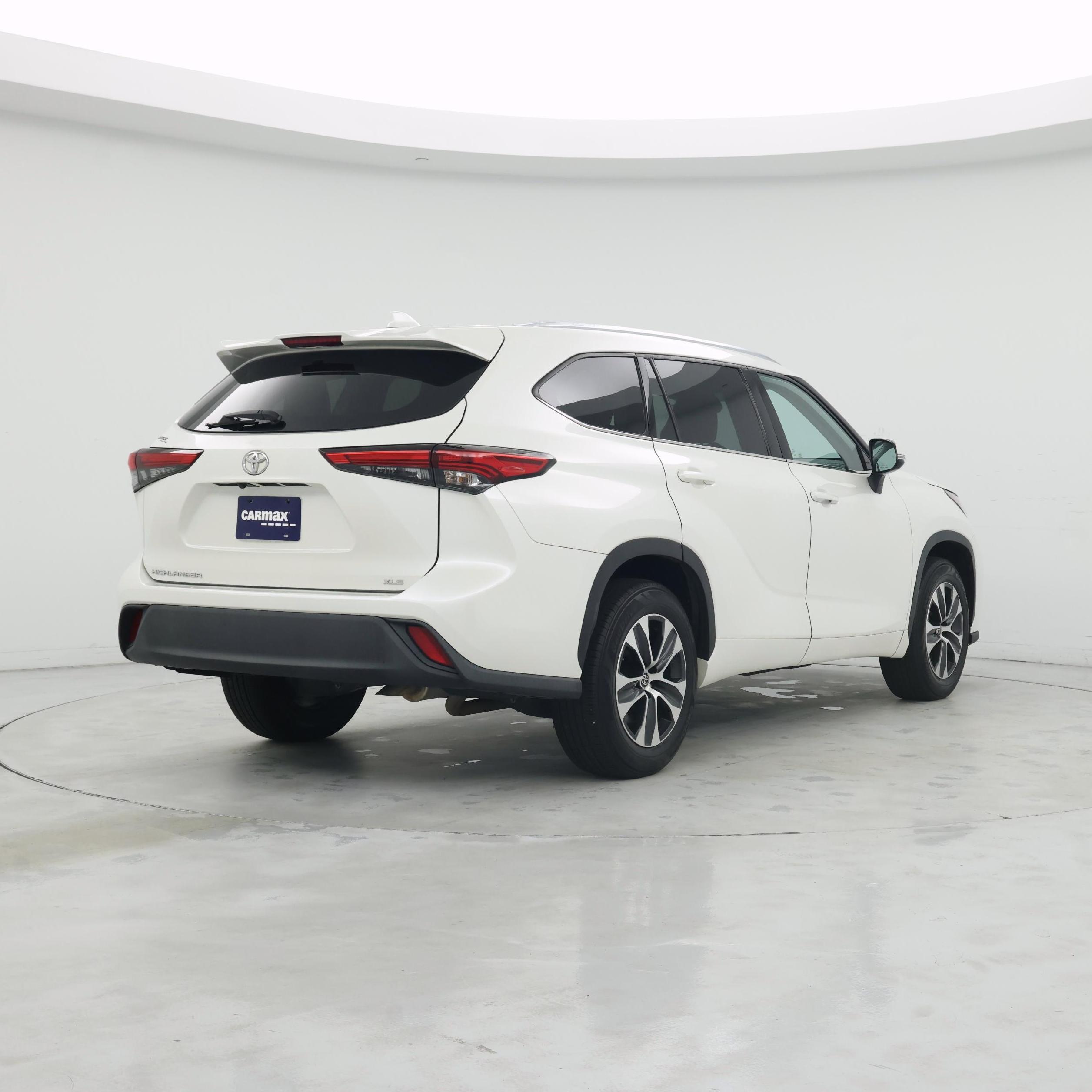 Thumbnail: 2020 Toyota Highlander - 8