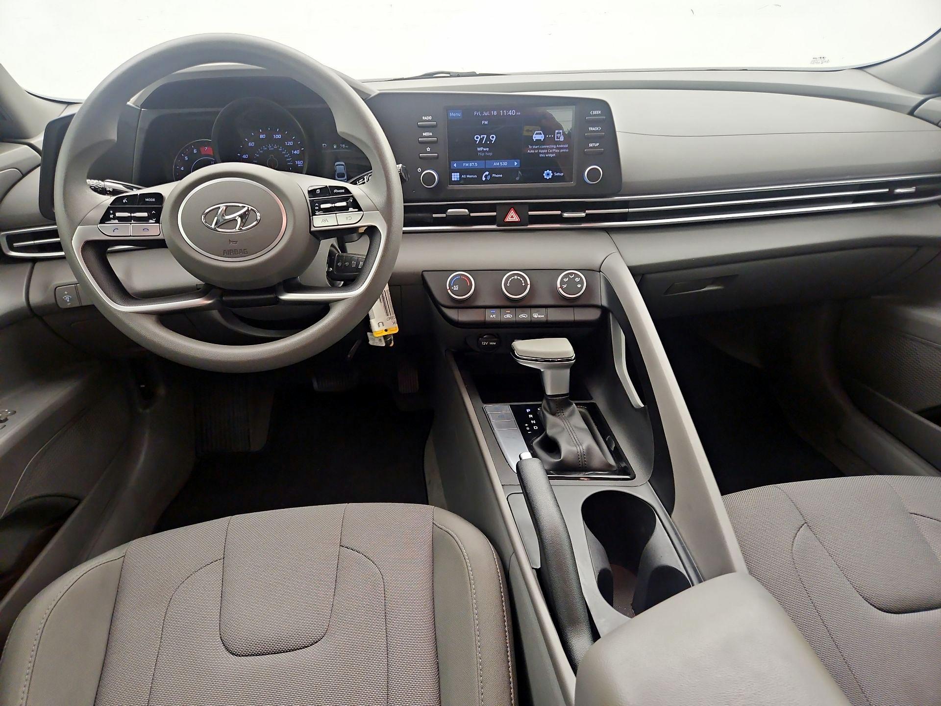 Thumbnail: 2022 Hyundai Elantra - 9