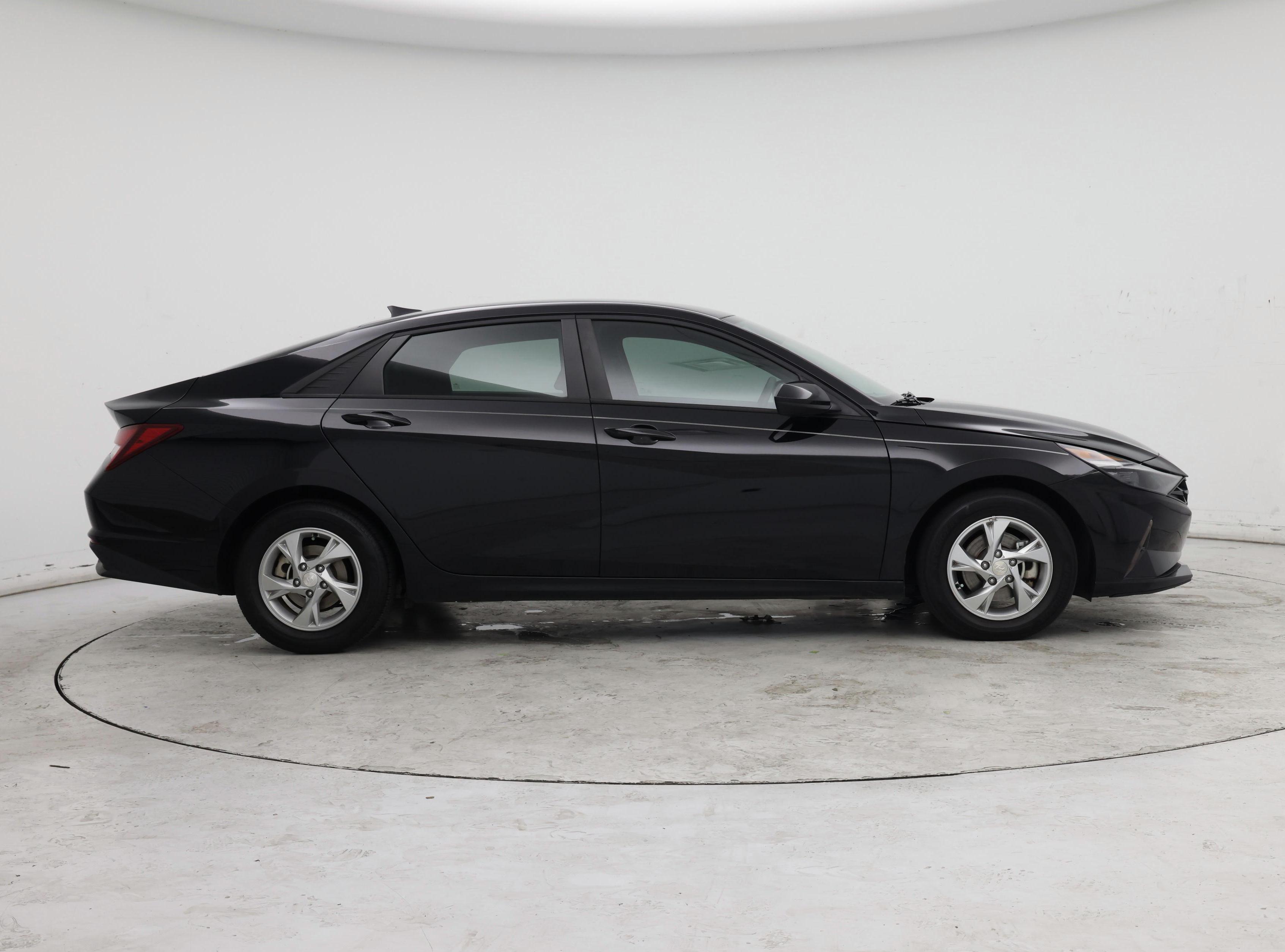 Thumbnail: 2022 Hyundai Elantra - 7