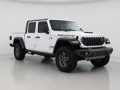 White 2024 Jeep Gladiator Mojave