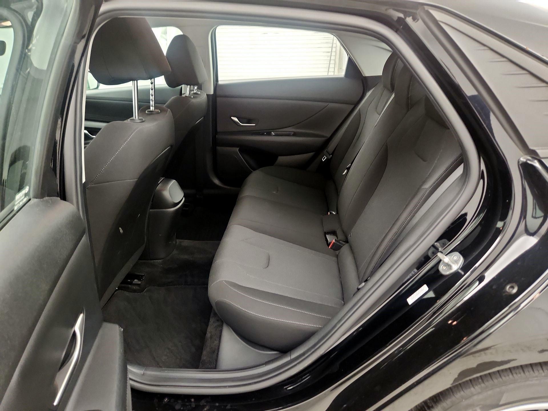 Thumbnail: 2021 Hyundai Elantra - 19