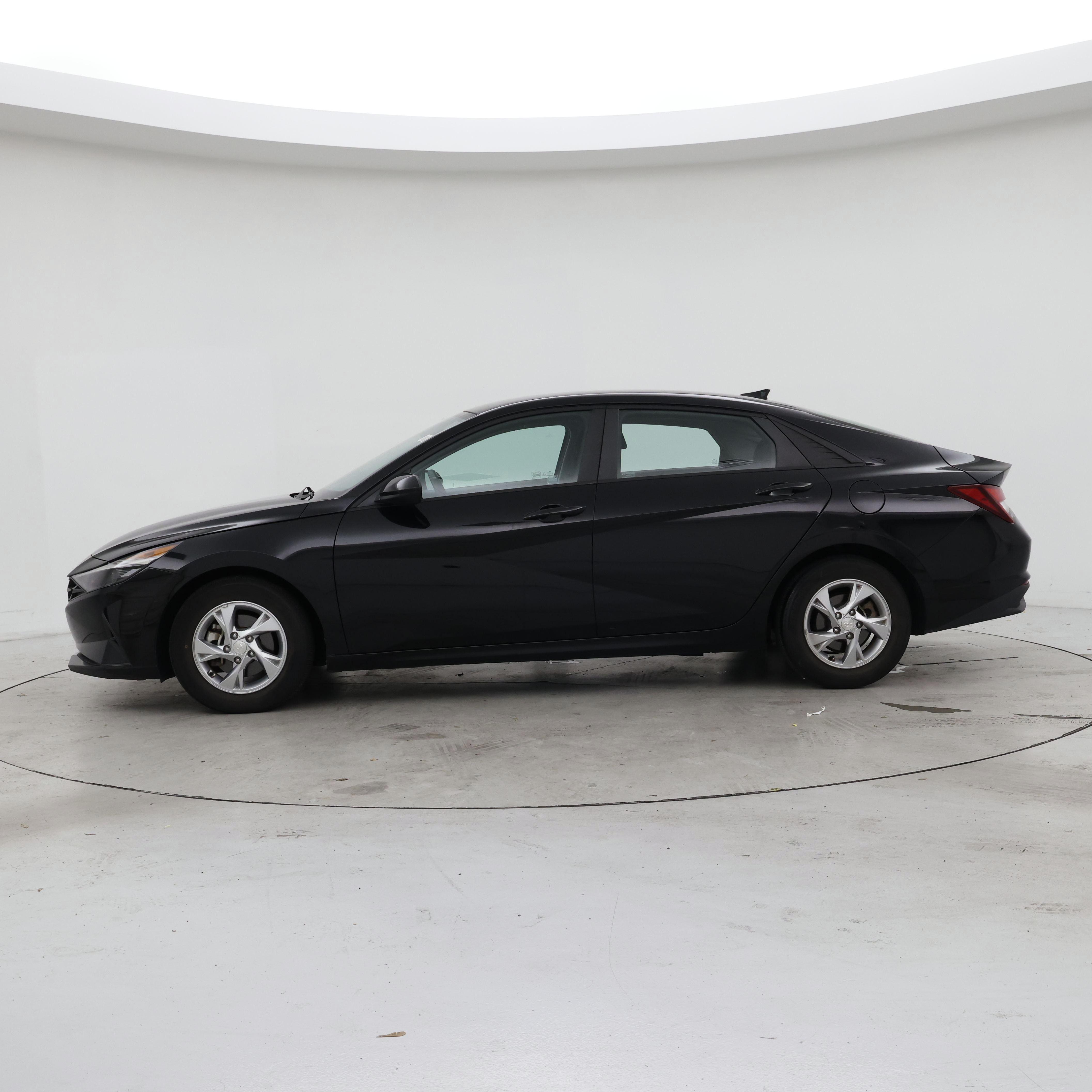 Thumbnail: 2021 Hyundai Elantra - 3