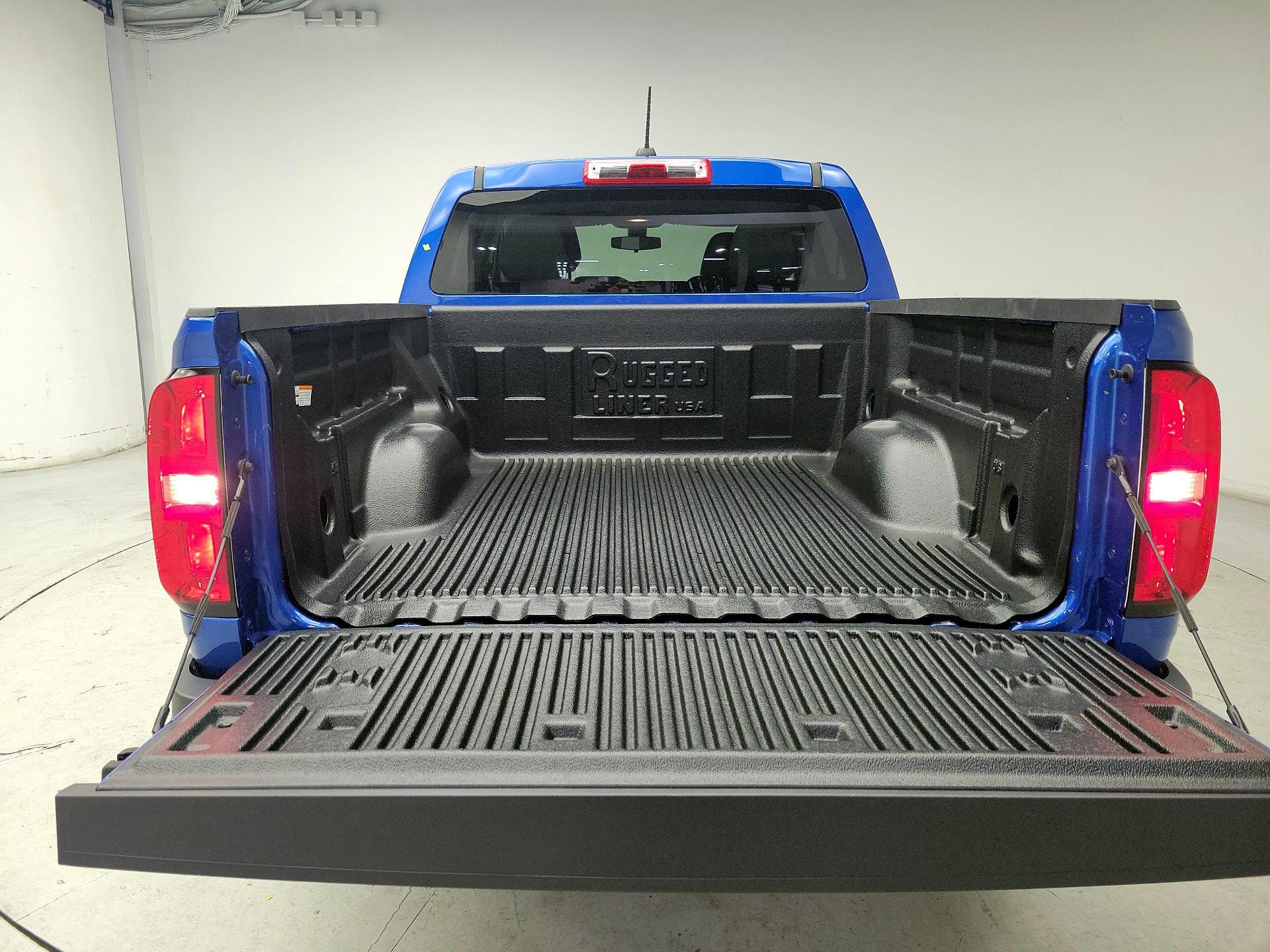 Thumbnail: 2022 Chevrolet Colorado - 20