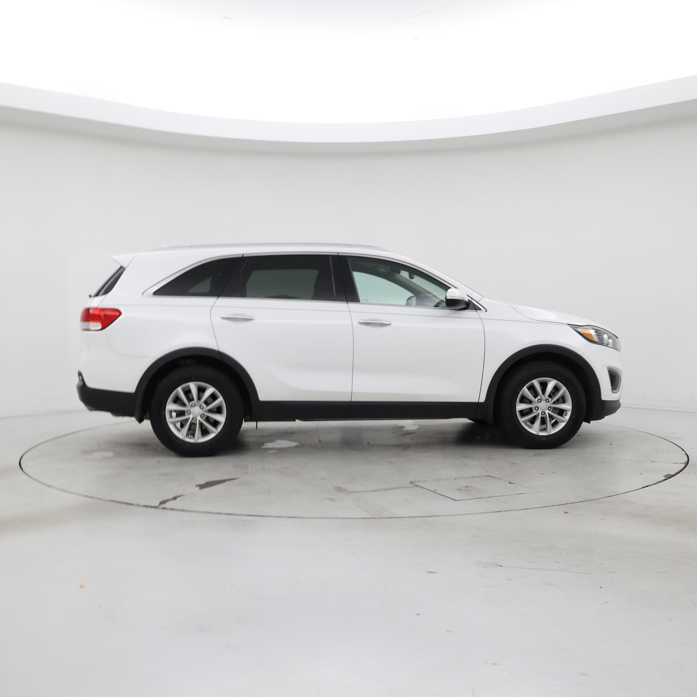Thumbnail: 2018 Kia Sorento - 7