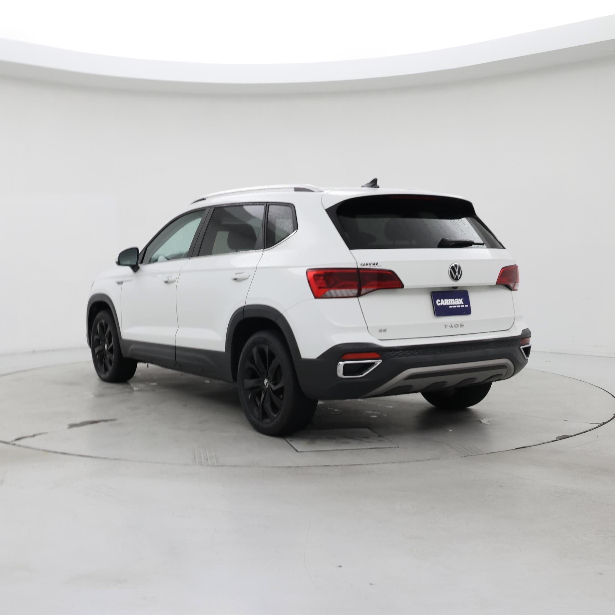 Thumbnail: 2022 Volkswagen Taos - 2