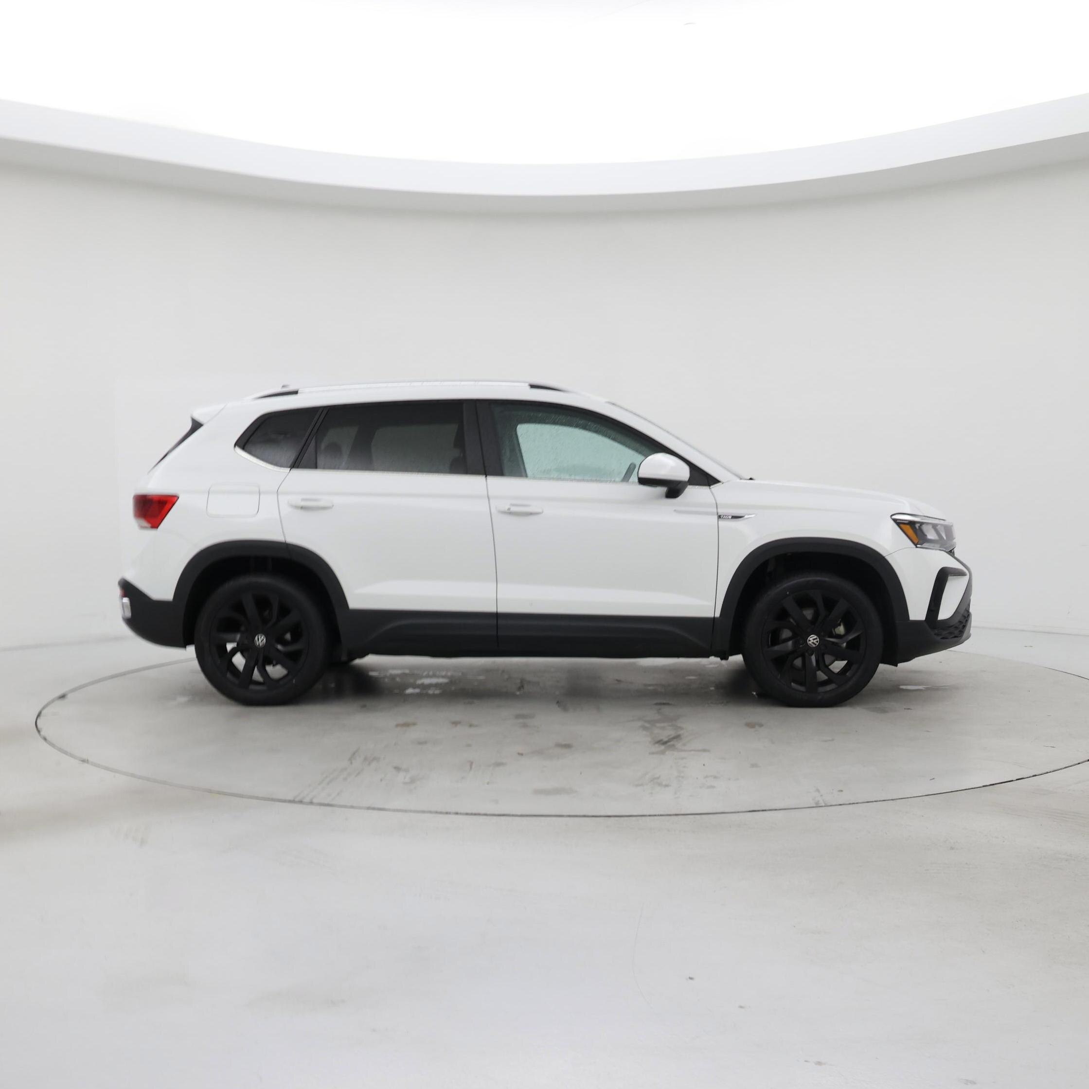 Thumbnail: 2022 Volkswagen Taos - 7