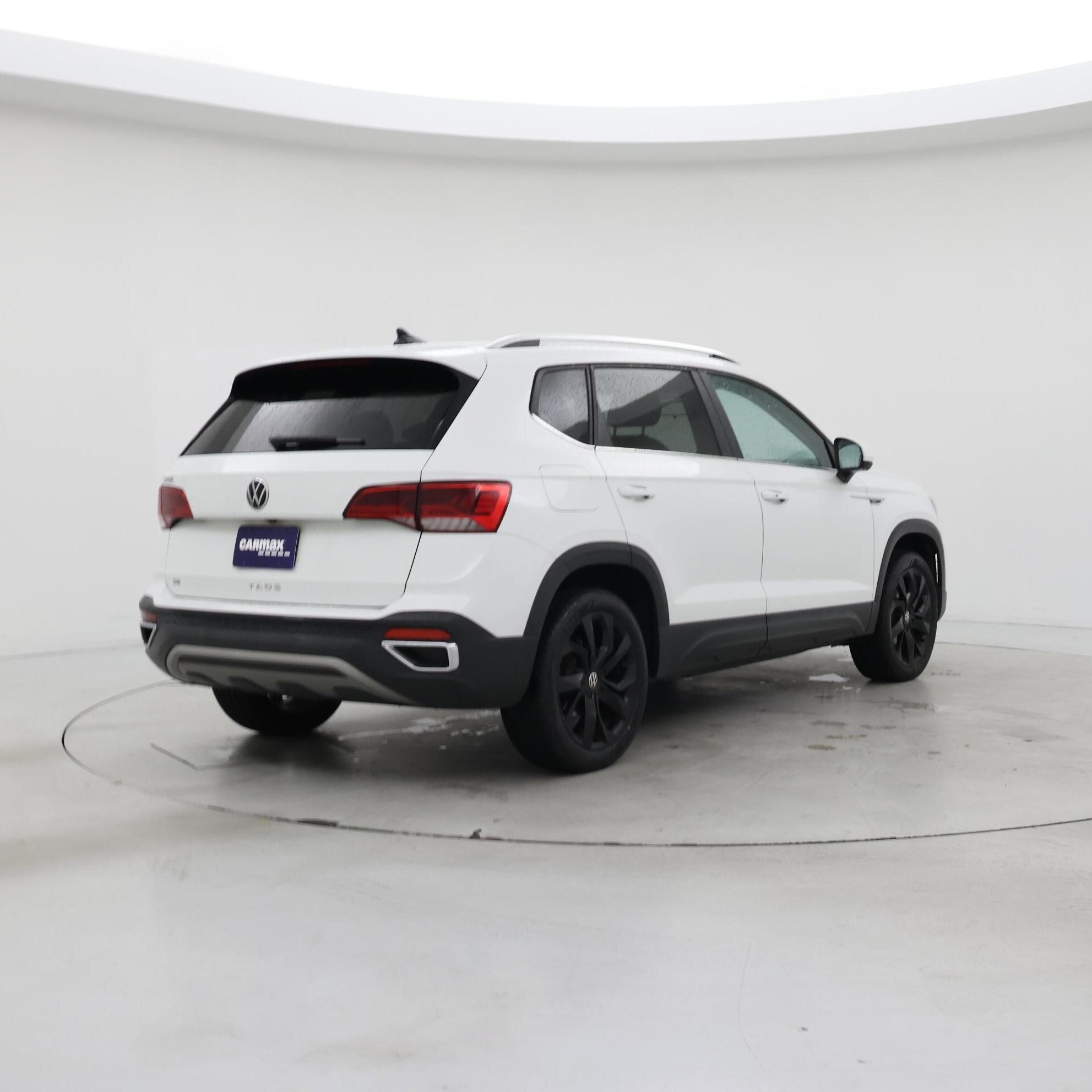 Thumbnail: 2022 Volkswagen Taos - 8