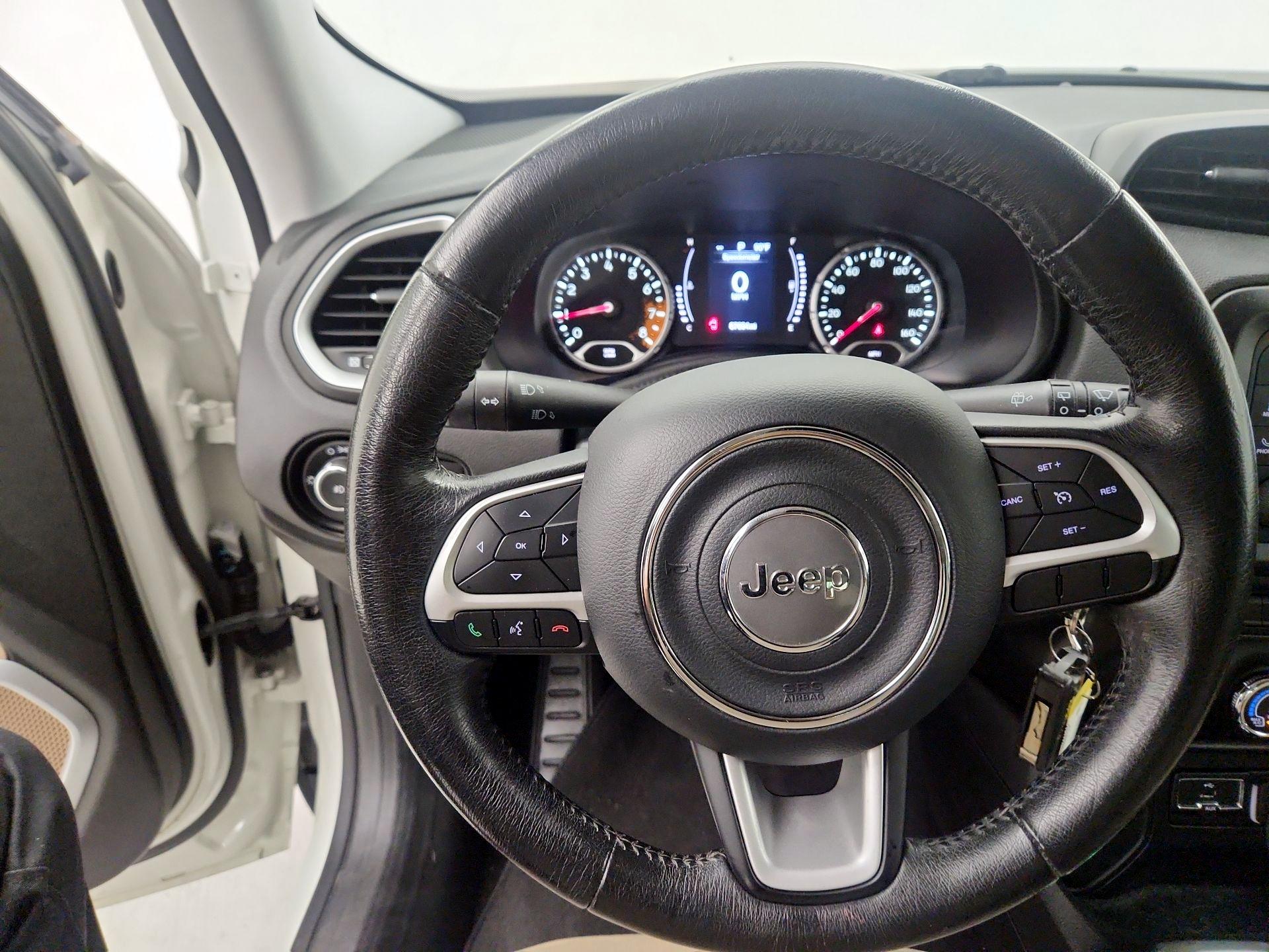 Thumbnail: 2015 Jeep Renegade - 10