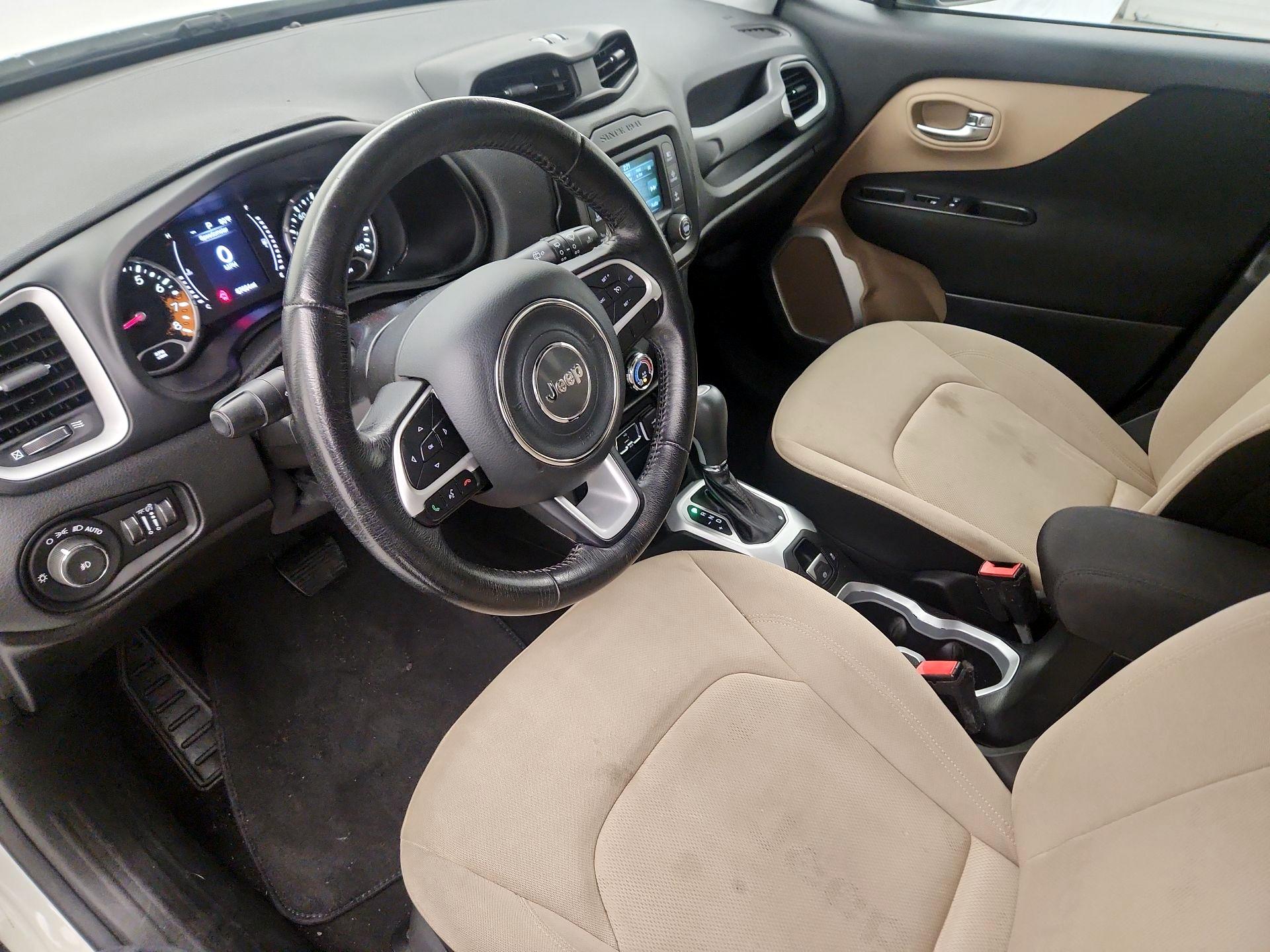 Thumbnail: 2015 Jeep Renegade - 11