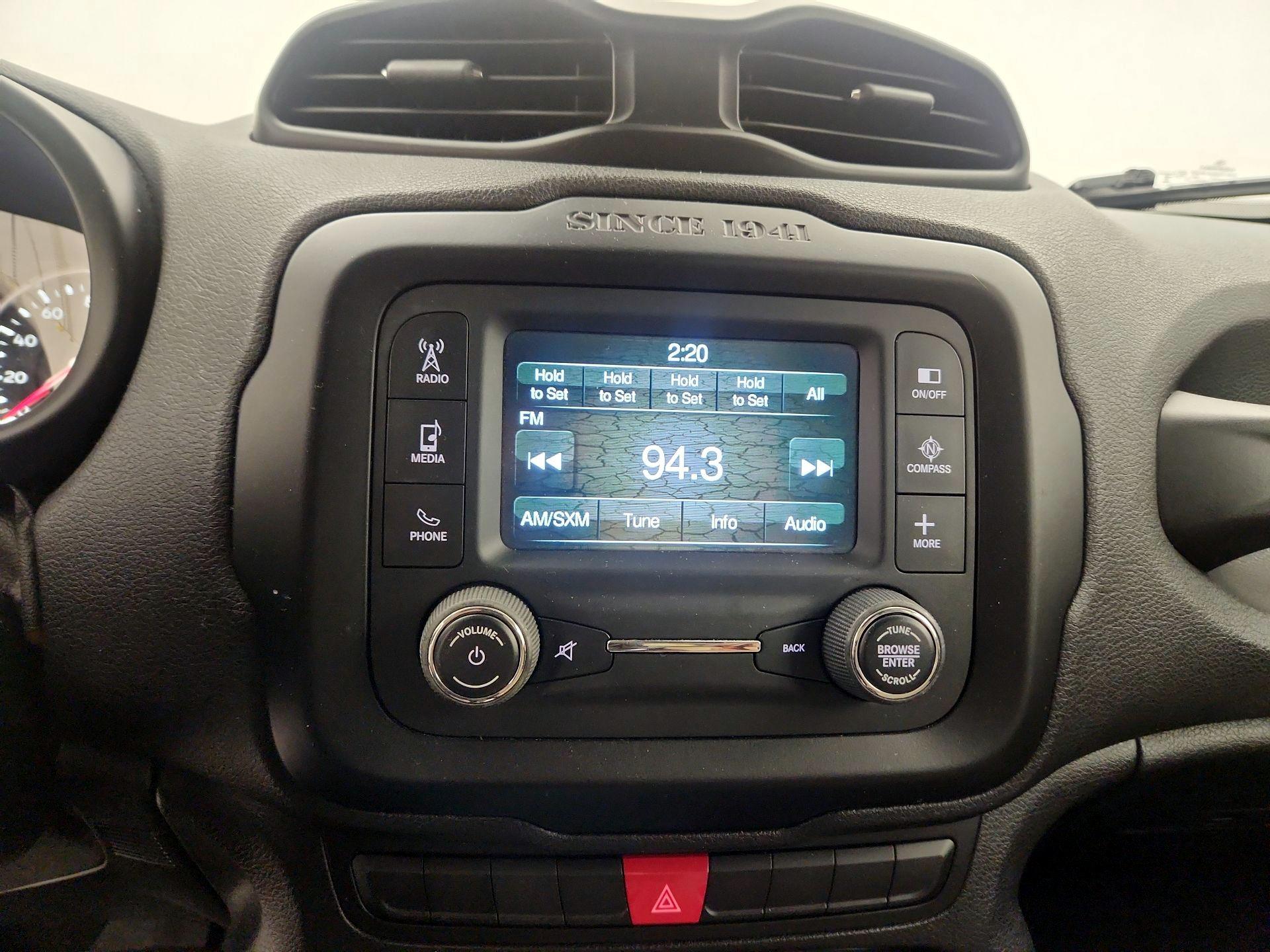Thumbnail: 2015 Jeep Renegade - 15