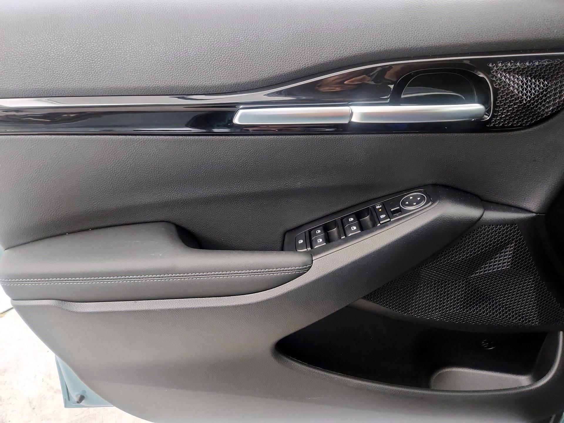 Thumbnail: 2025 Kia Seltos - 12