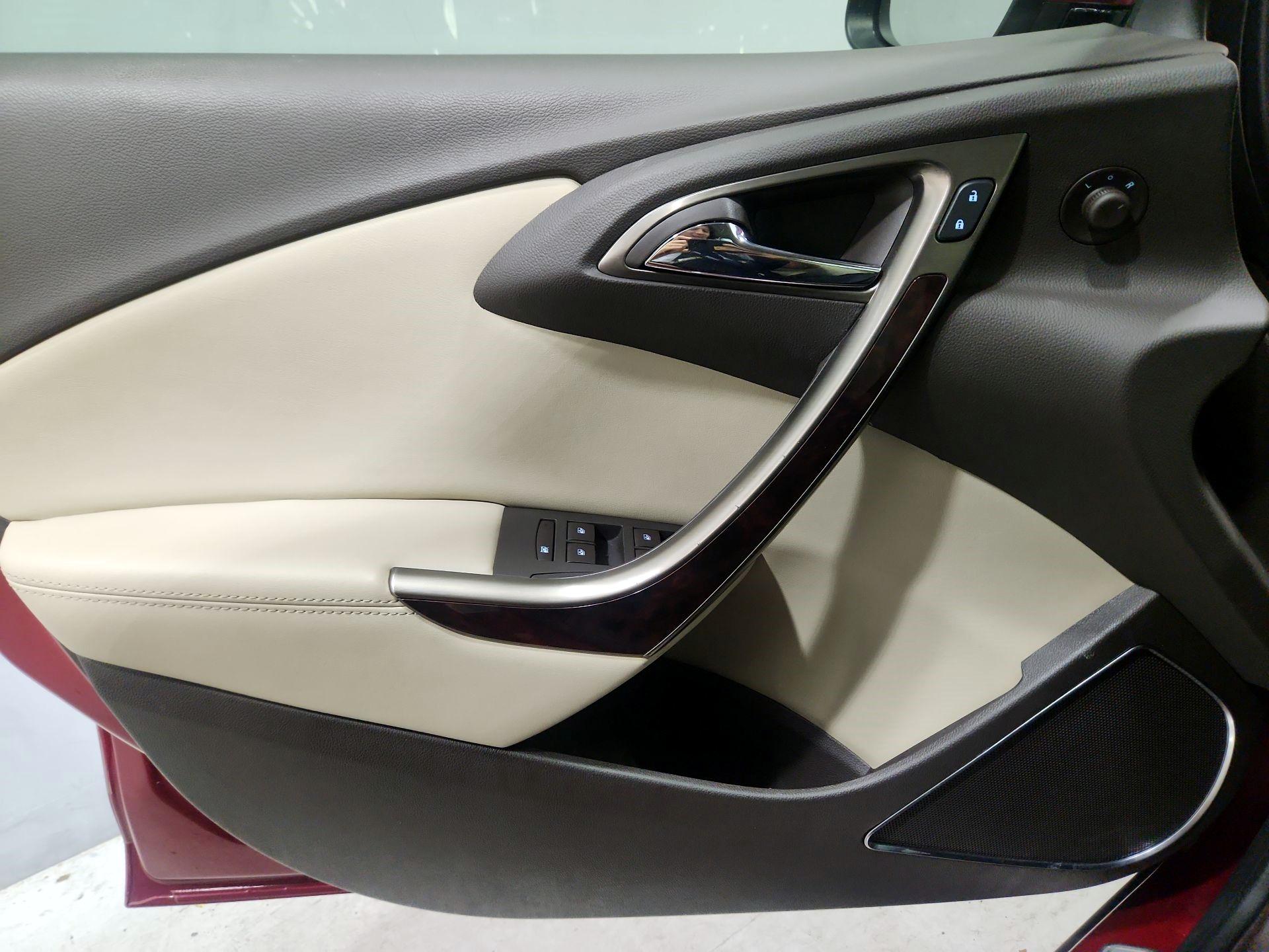 Thumbnail: 2016 Buick Verano - 12