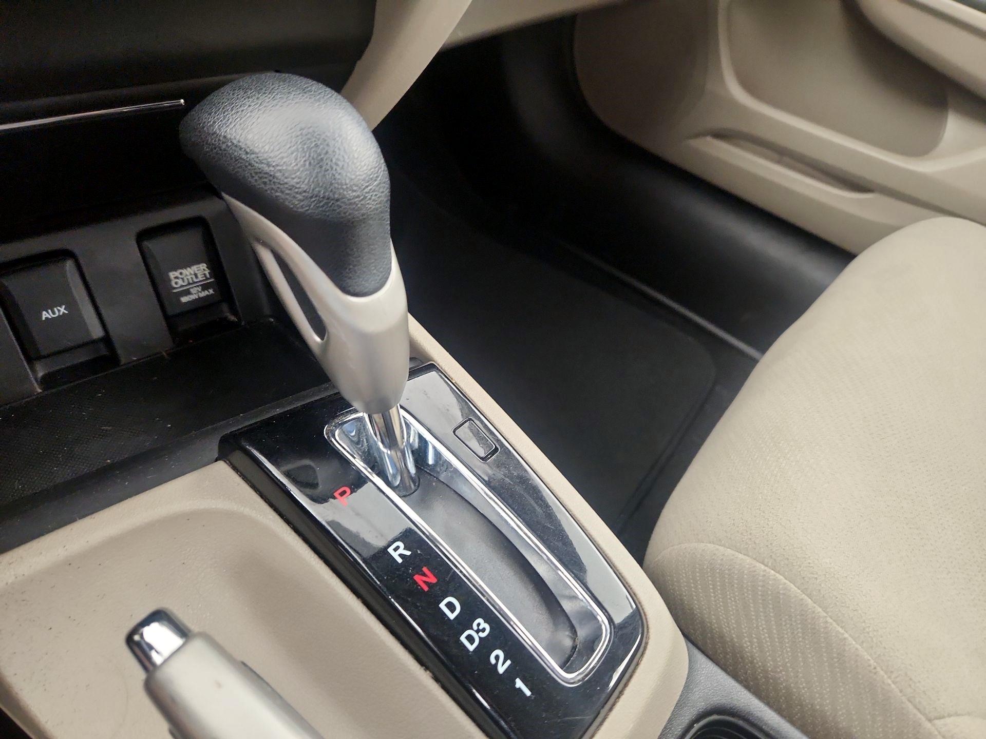 Thumbnail: 2013 Honda Civic - 15