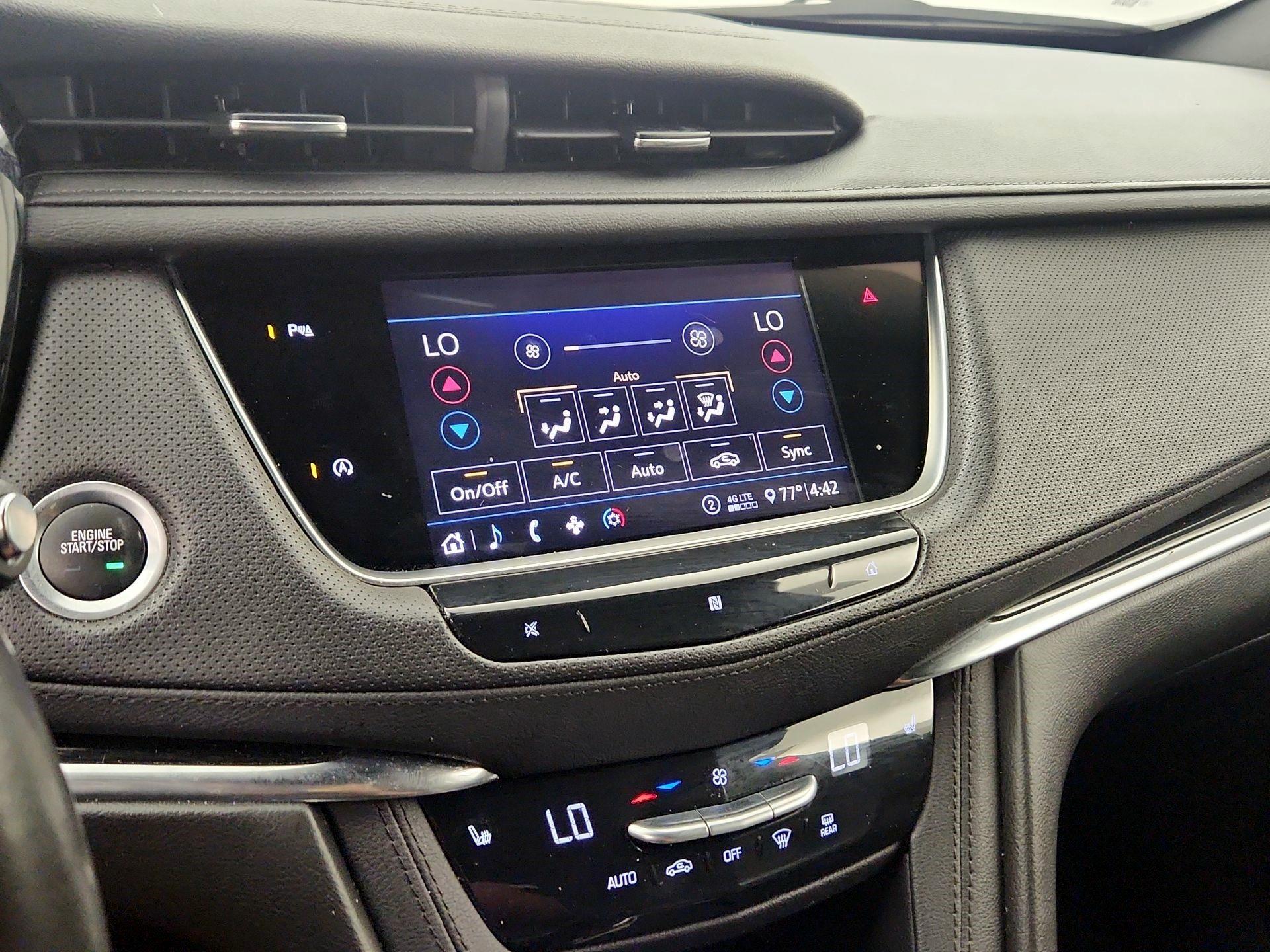 Thumbnail: 2020 Cadillac XT5 - 16