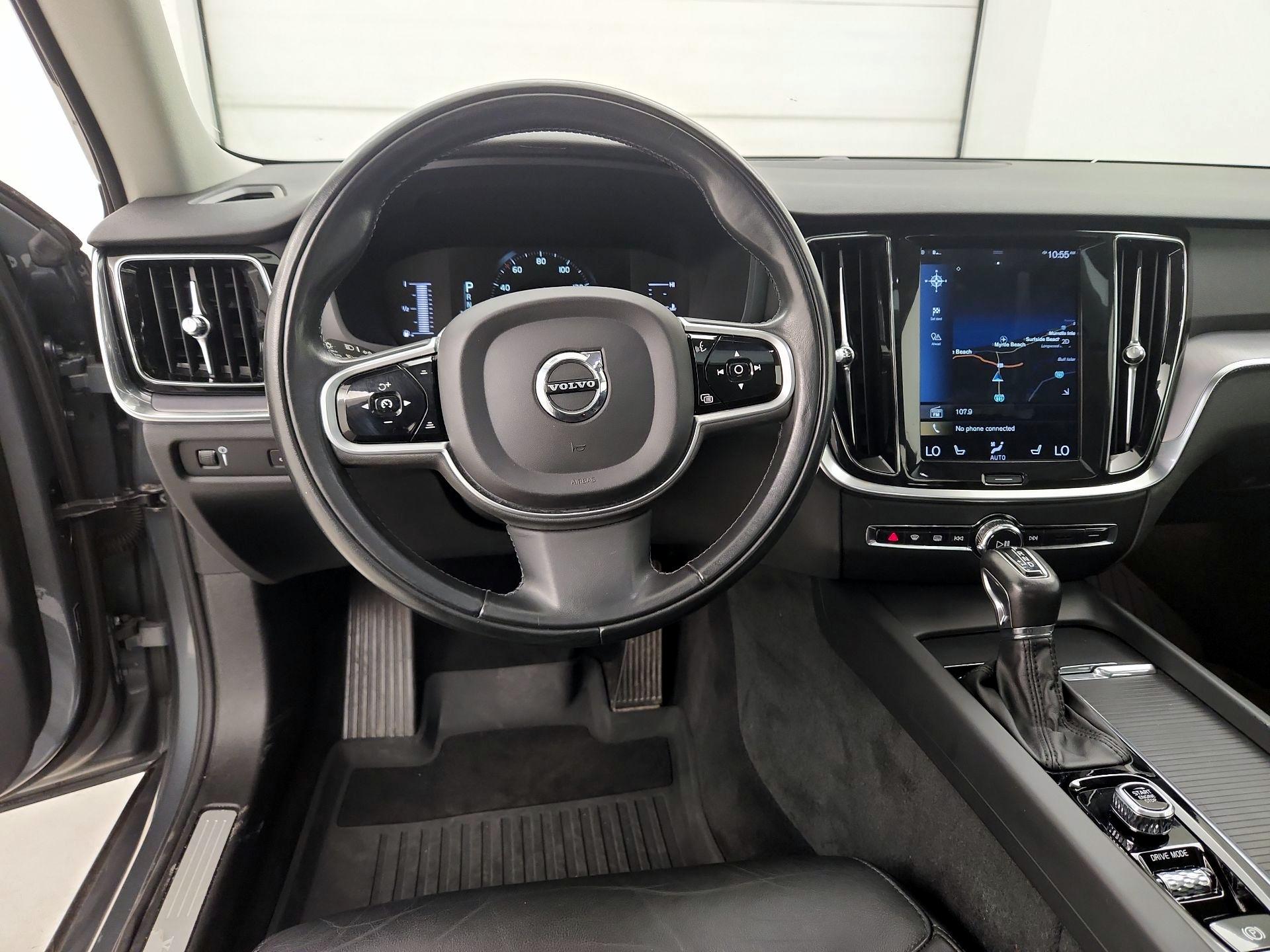 Thumbnail: 2019 Volvo S60 - 10