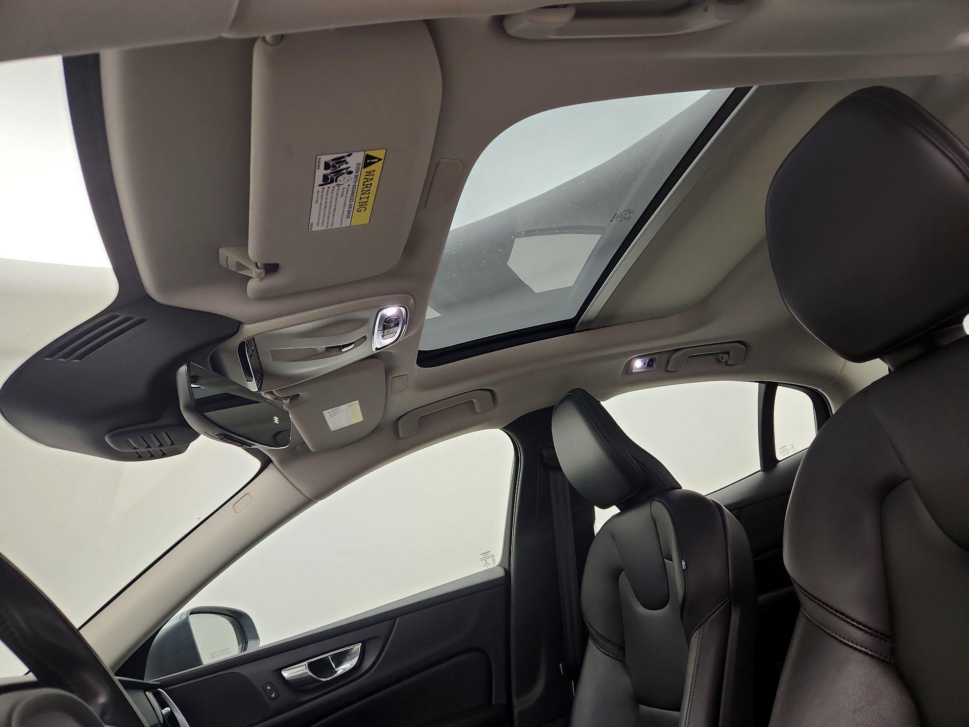 Thumbnail: 2019 Volvo S60 - 20