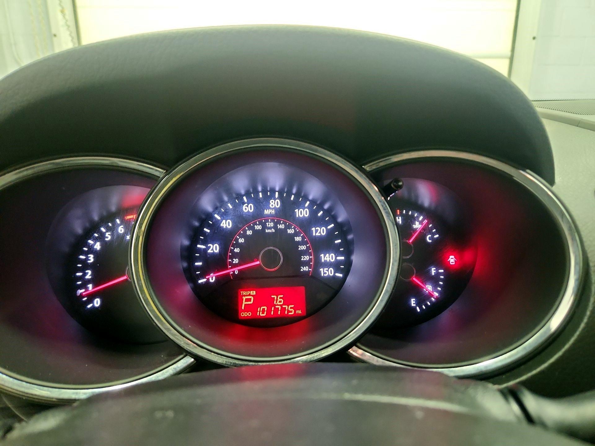 Thumbnail: 2013 Kia Sorento - 10