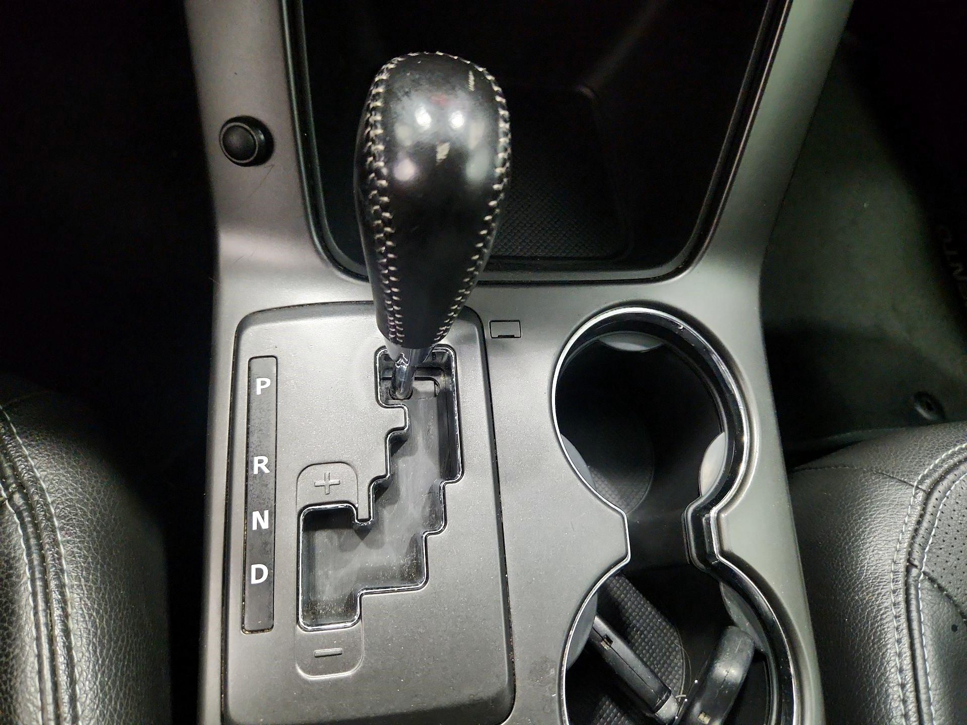 Thumbnail: 2013 Kia Sorento - 18