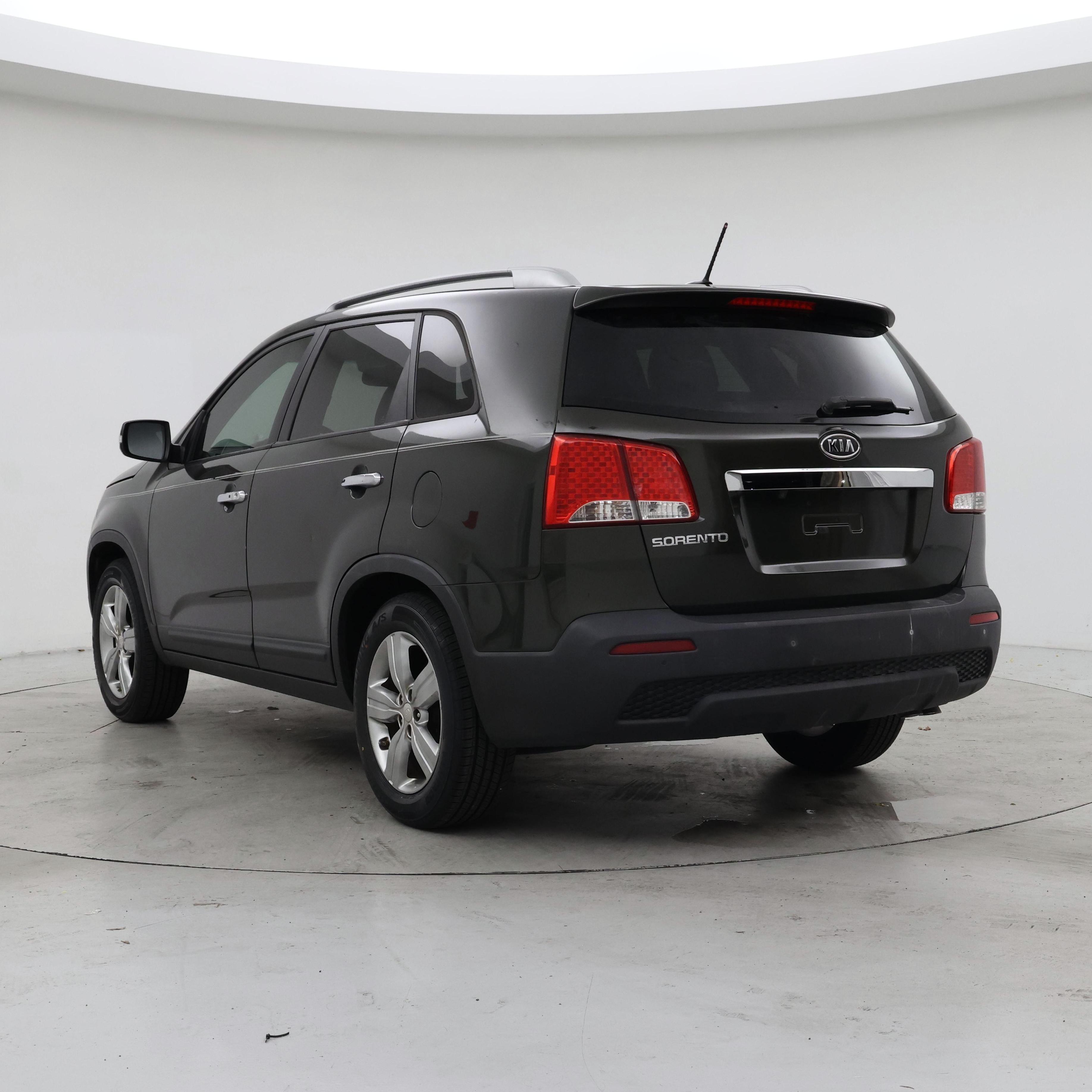 Thumbnail: 2013 Kia Sorento - 2