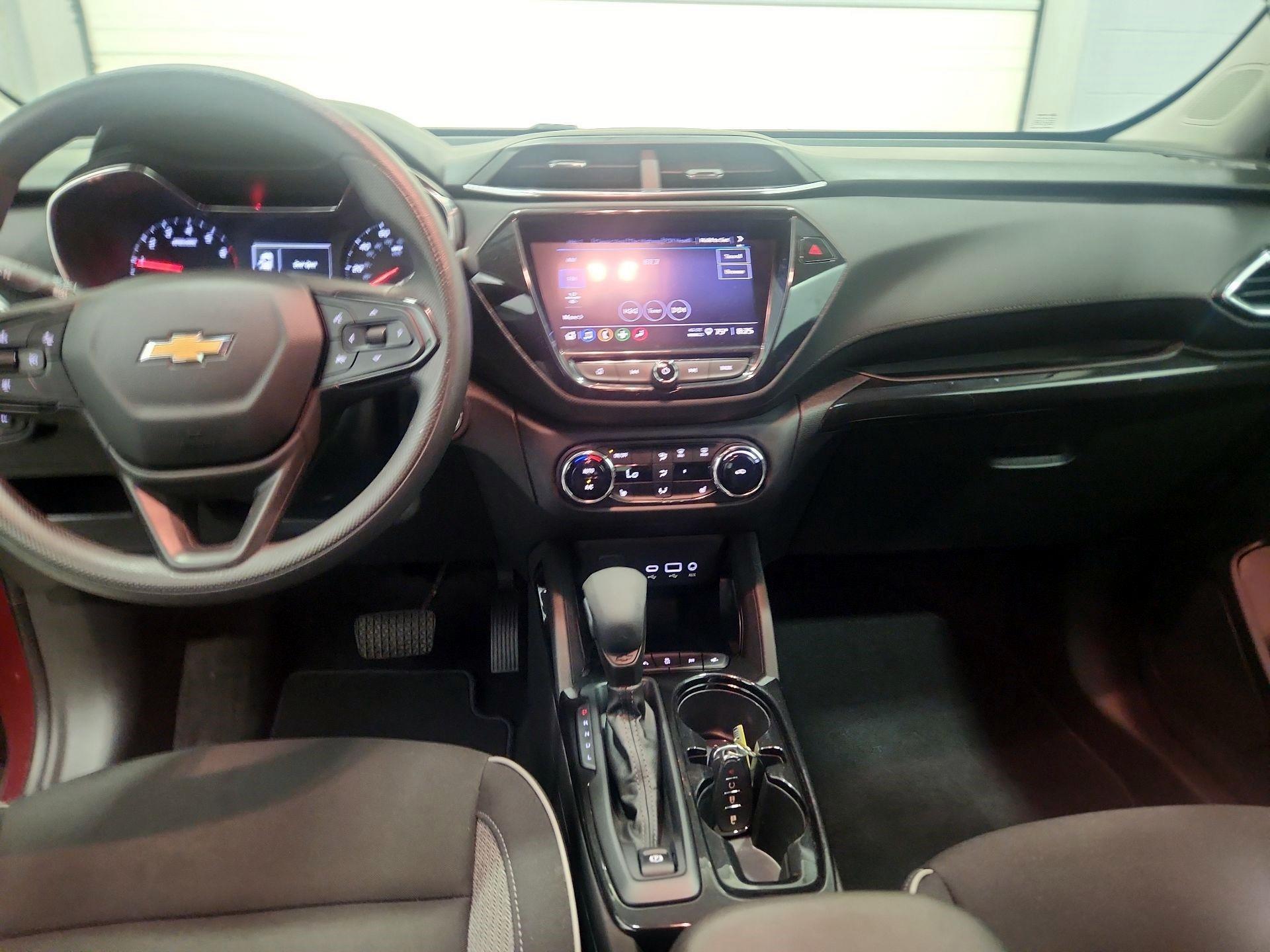 Thumbnail: 2023 Chevrolet TrailBlazer - 9