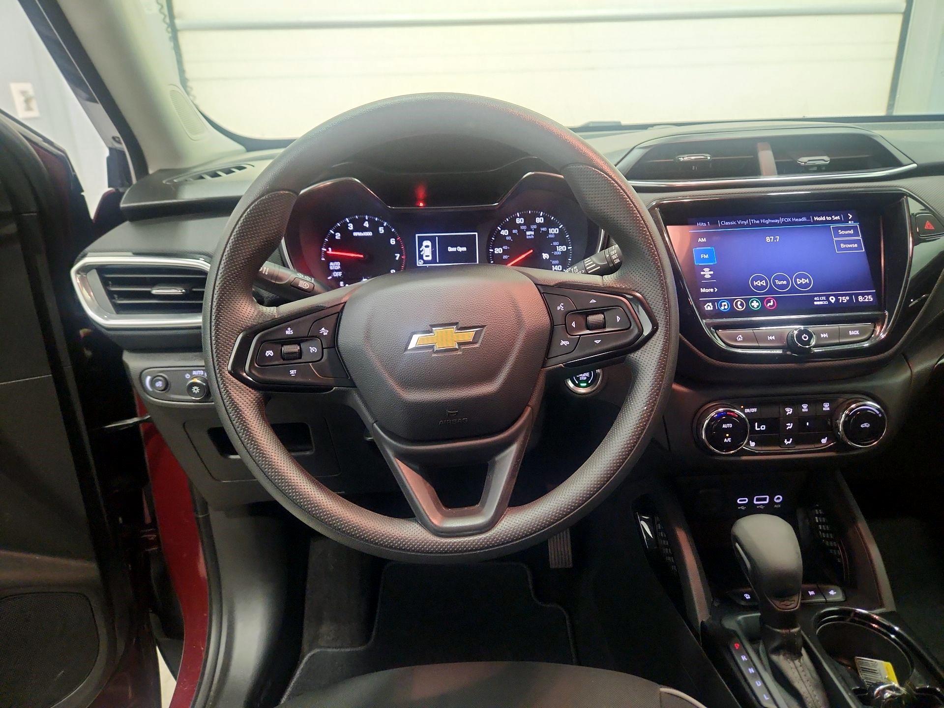 Thumbnail: 2023 Chevrolet TrailBlazer - 10
