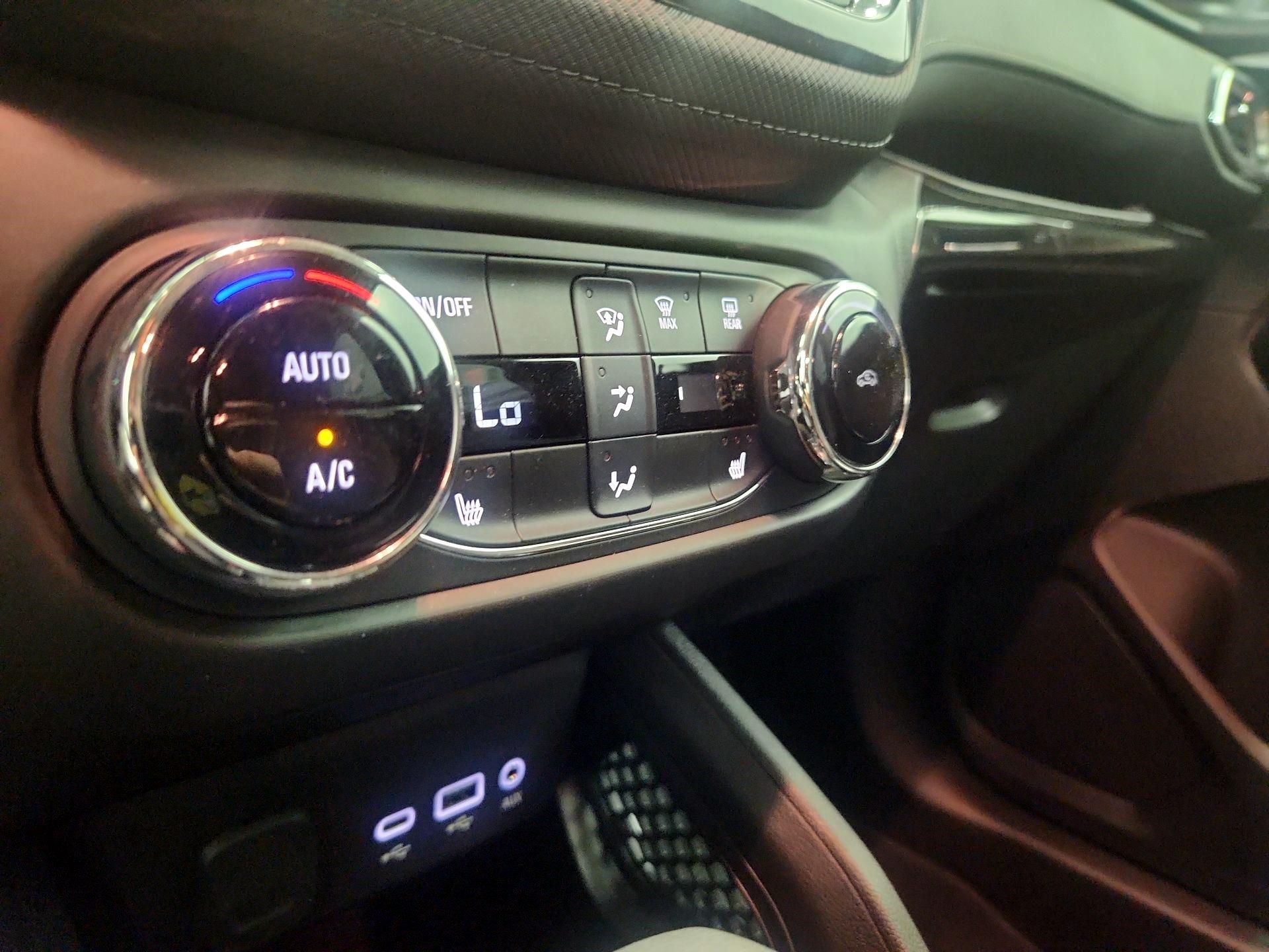 Thumbnail: 2023 Chevrolet TrailBlazer - 16