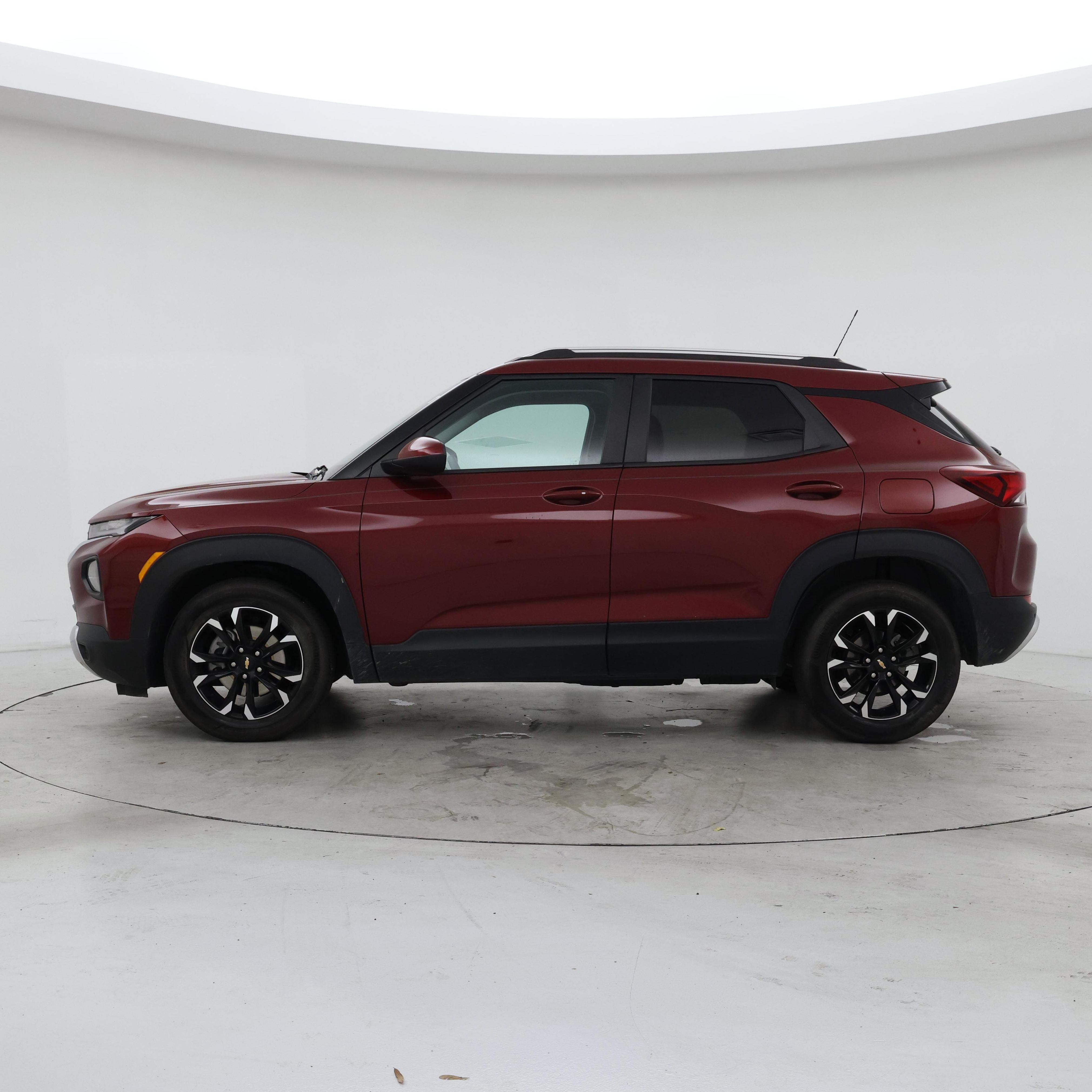 Thumbnail: 2023 Chevrolet TrailBlazer - 3