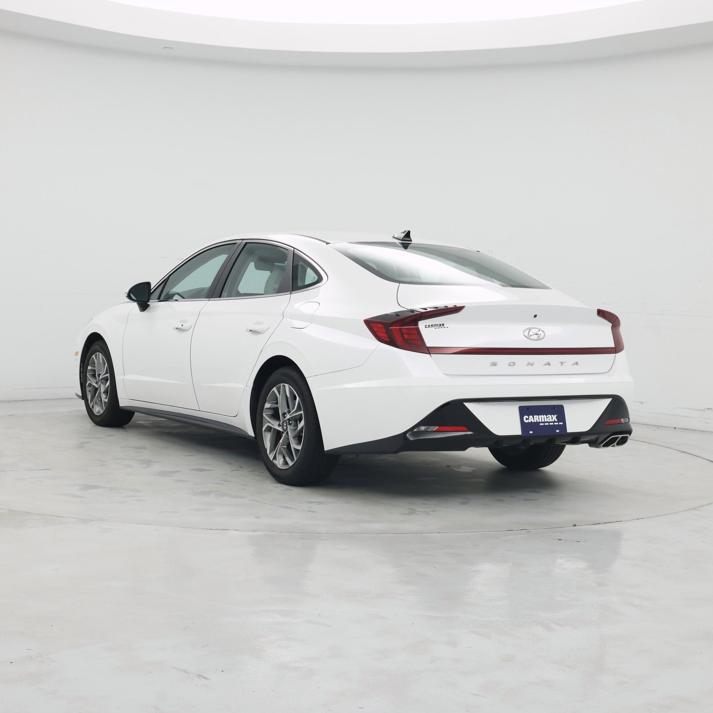 Thumbnail: 2023 Hyundai Sonata - 2