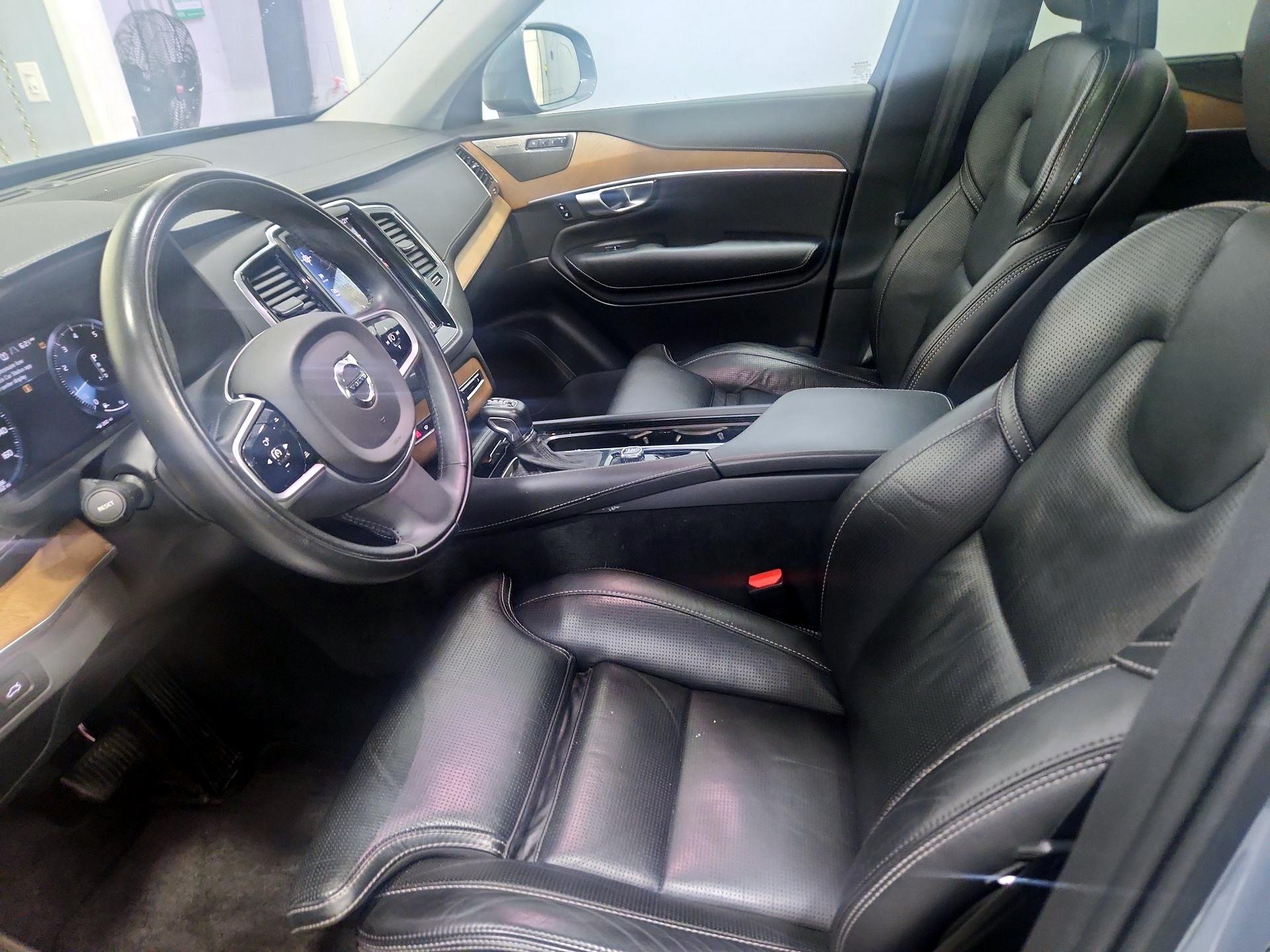 Thumbnail: 2020 Volvo XC90 - 11
